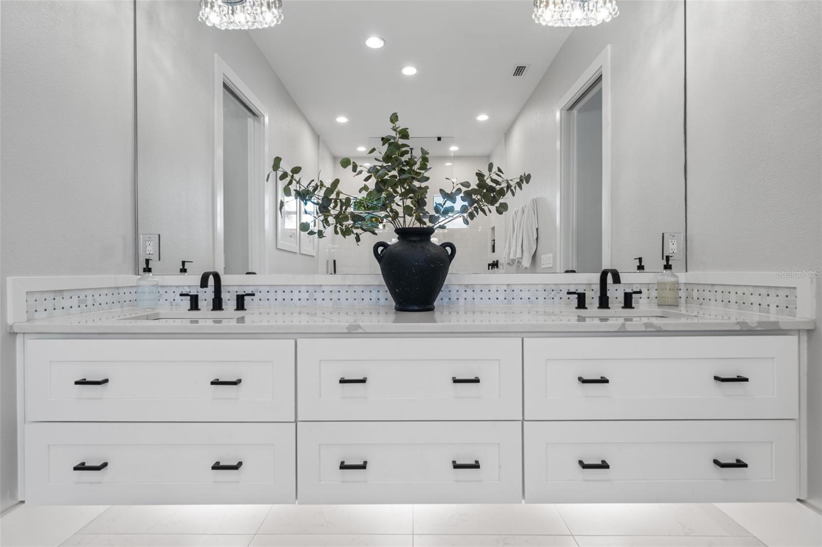 1643 STANFORD LN — photo 35