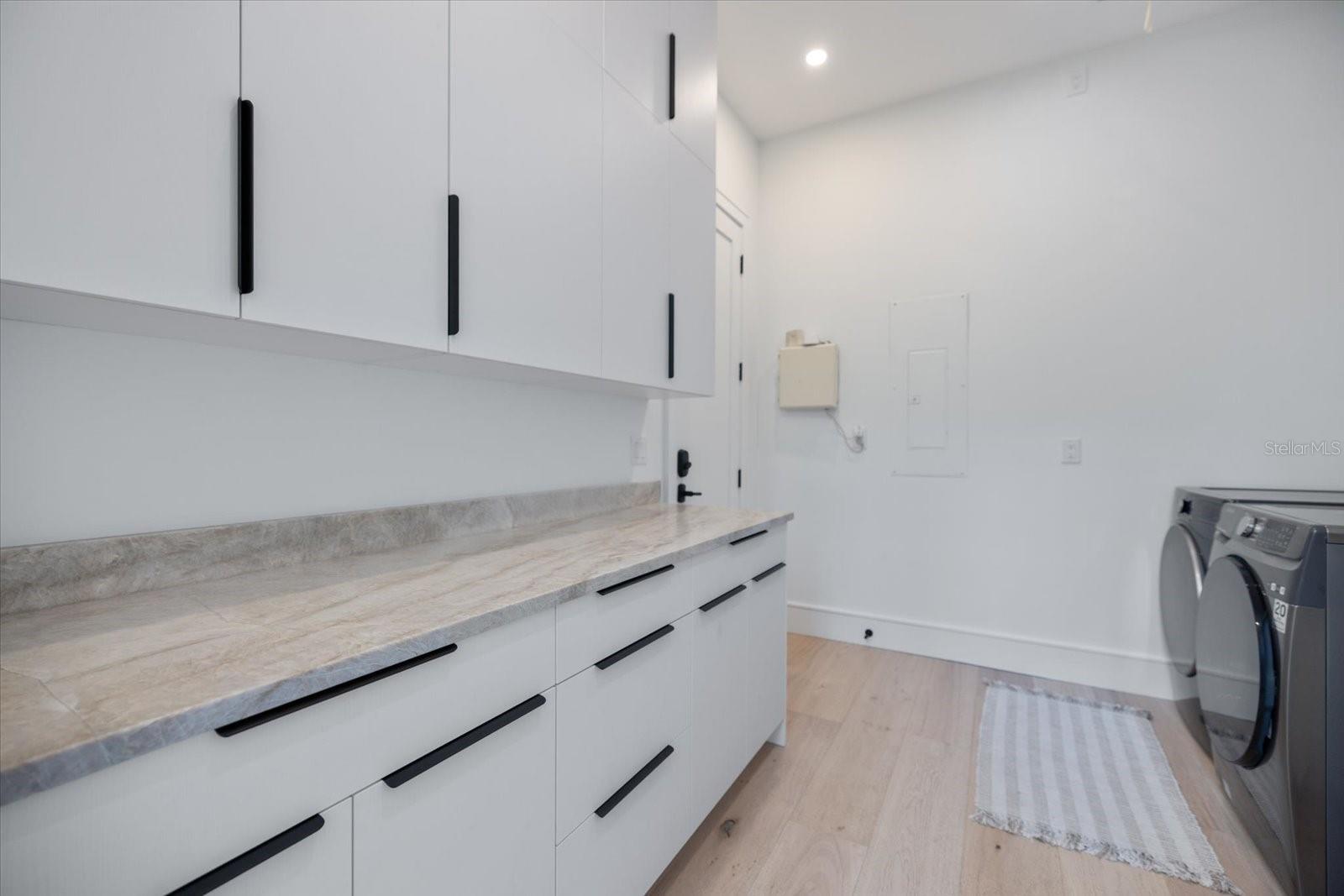 2045 GOLDENROD ST — photo 42