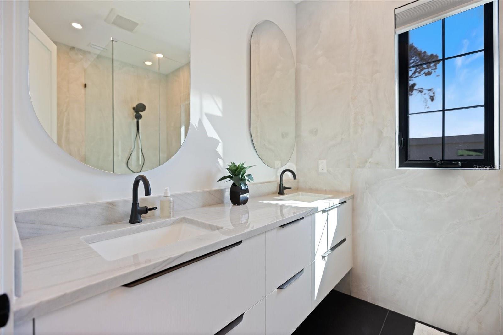 2045 GOLDENROD ST — photo 28