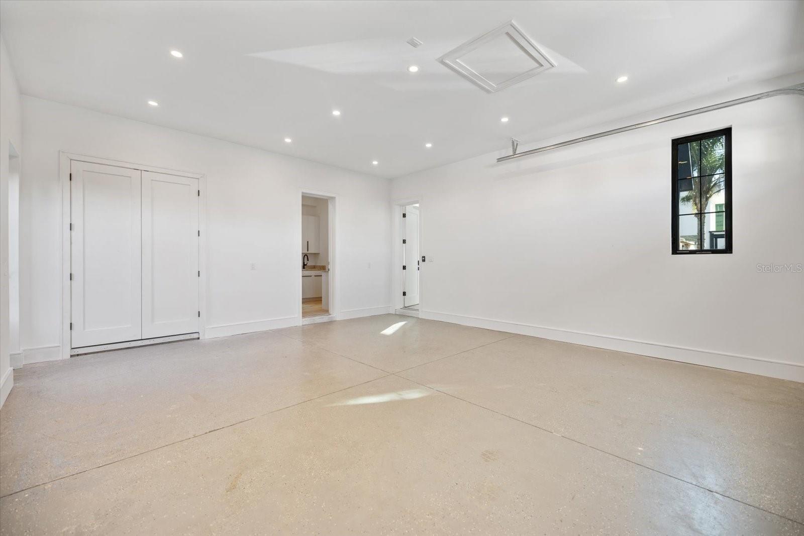 2045 GOLDENROD ST — photo 43
