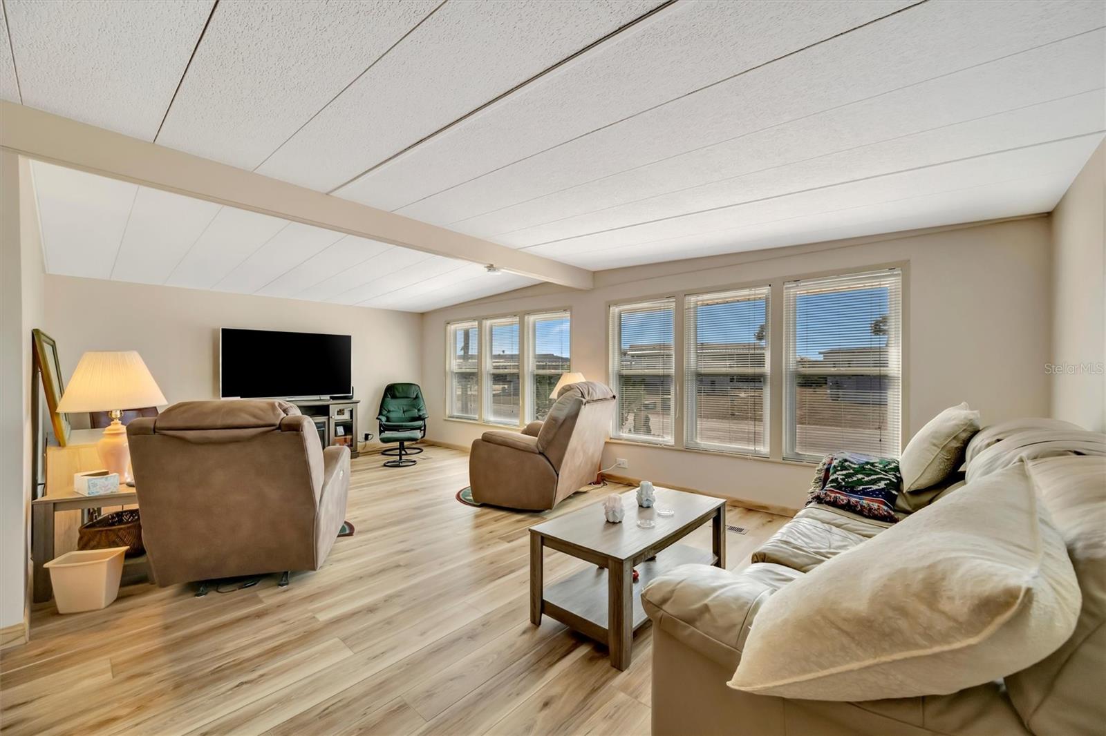 132 W SAINT LUCIA LOOP — photo 19