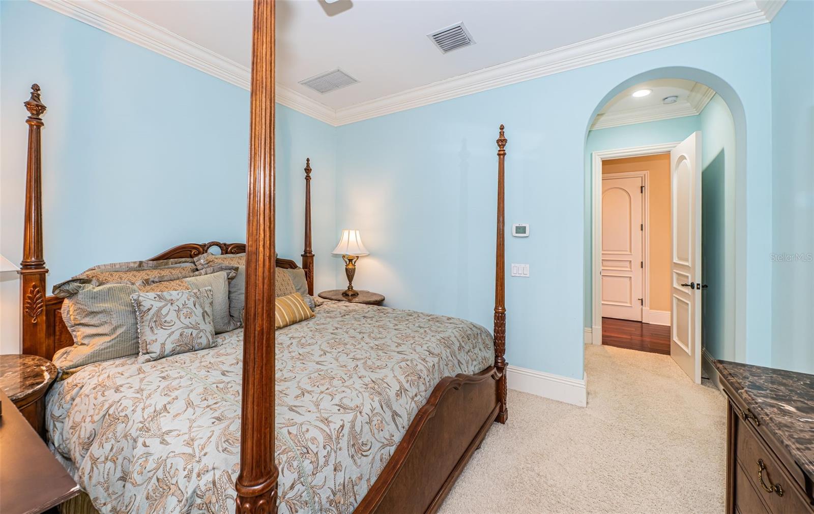 9209 SILVERTHORN RD — photo 57