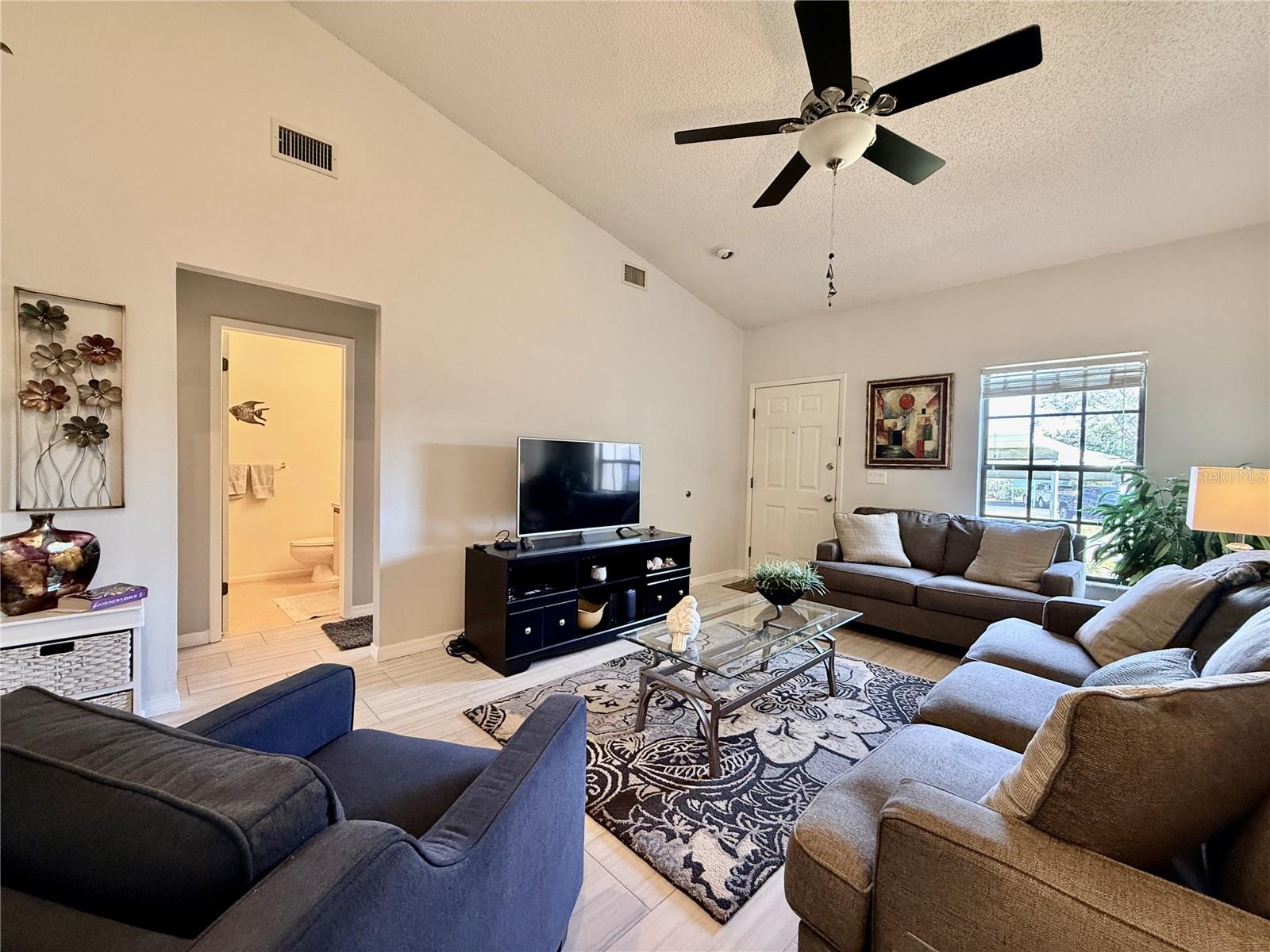 2749 COUNTRYSIDE BLVD #22 — photo 7