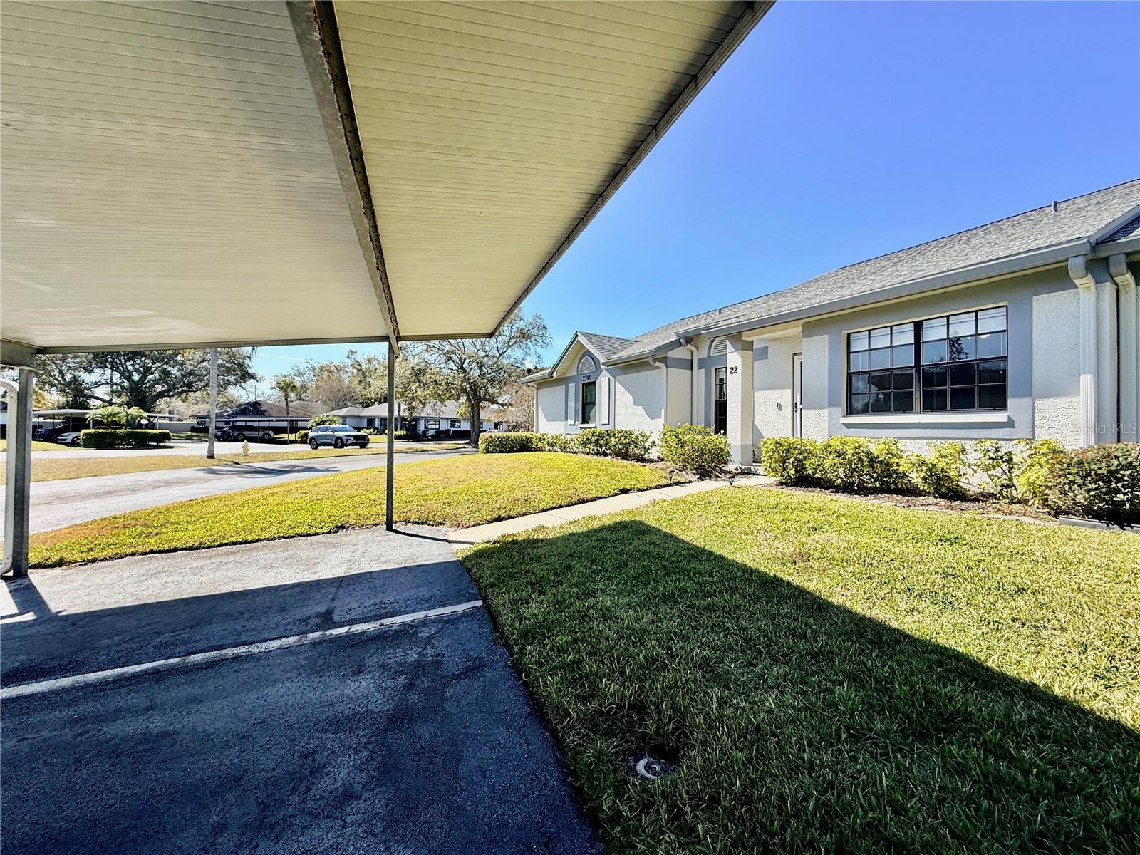 2749 COUNTRYSIDE BLVD #22 — photo 31