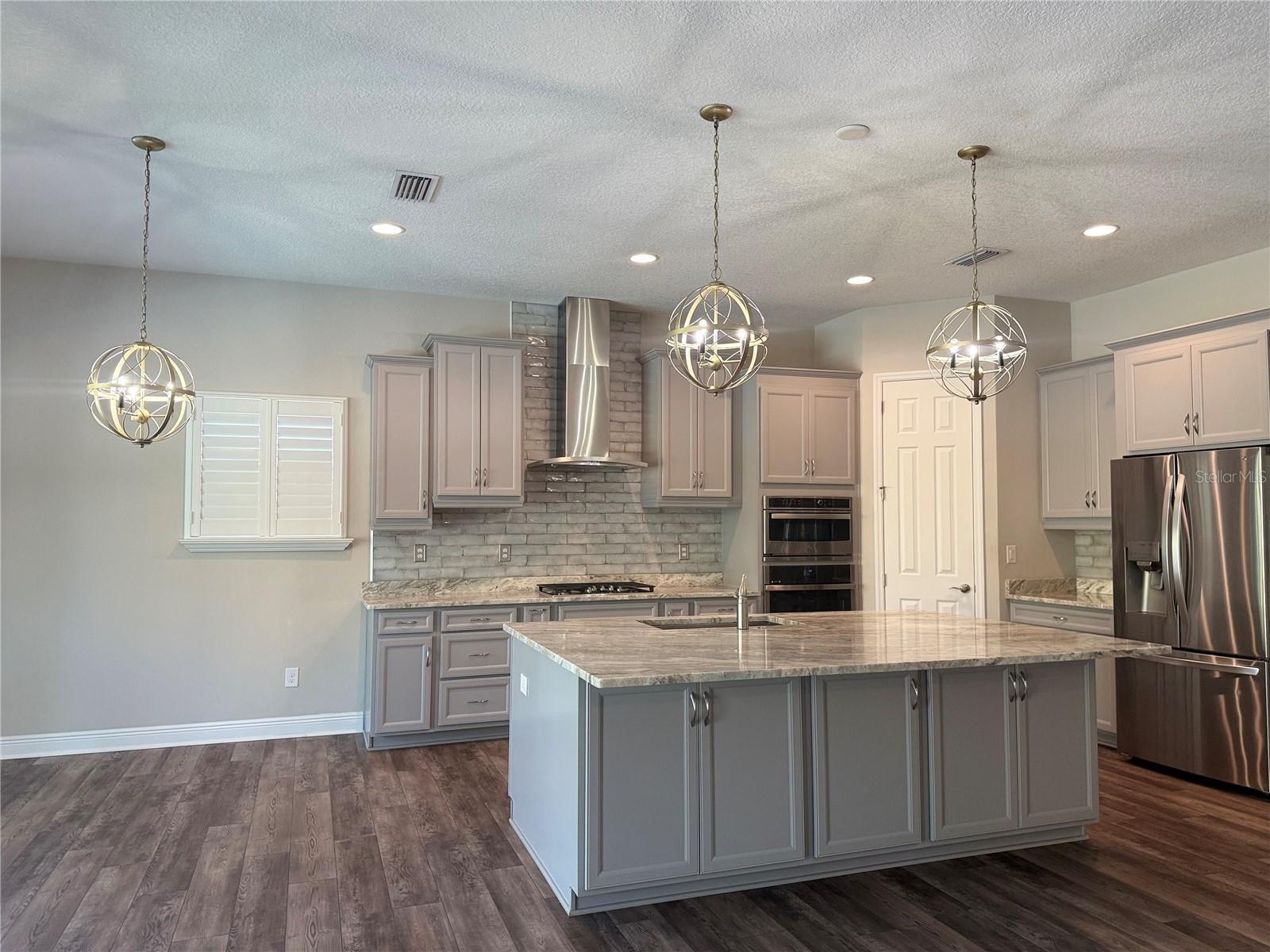 7004 MAINLAND AVE — photo 35