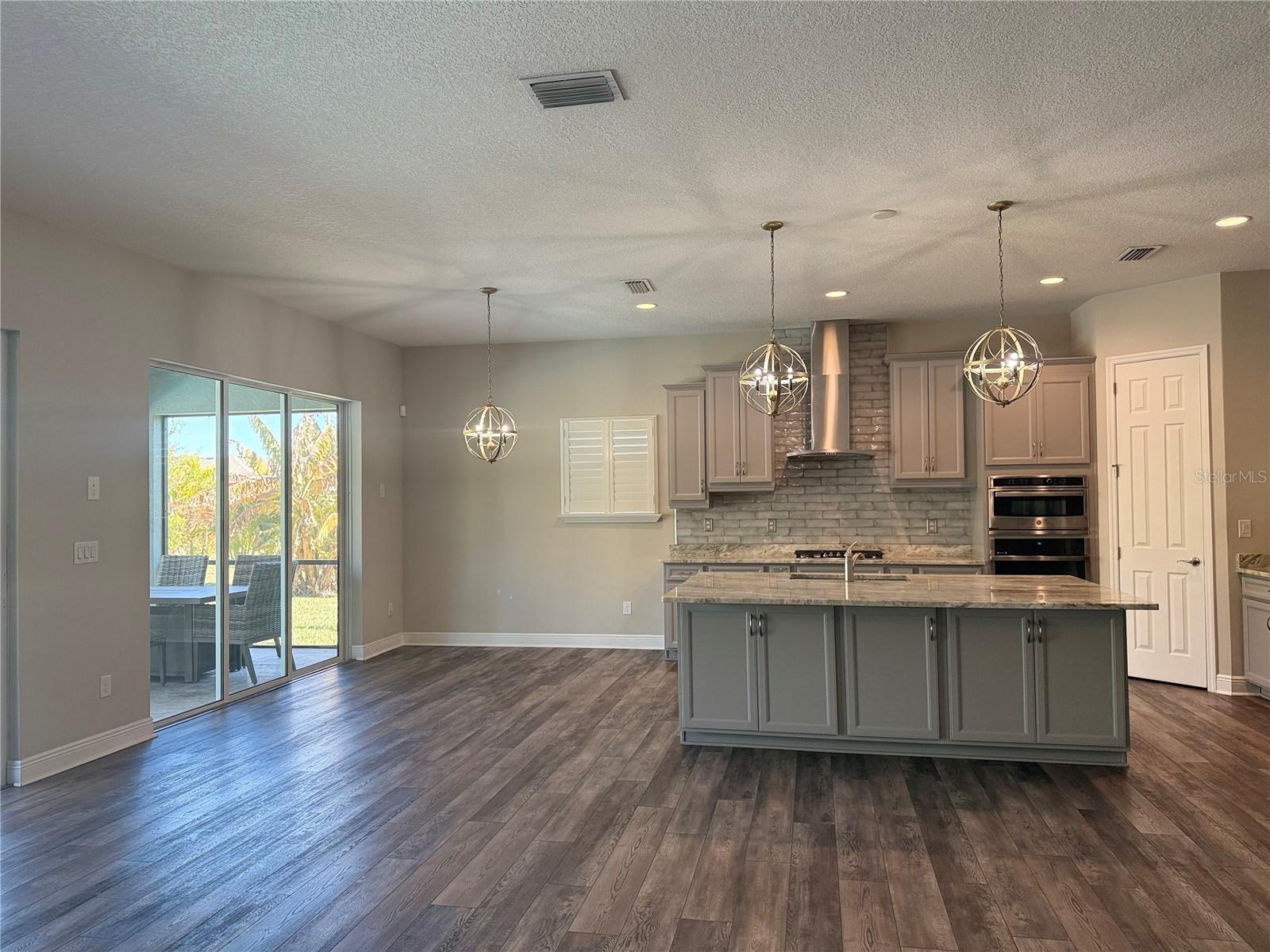 7004 MAINLAND AVE — photo 34