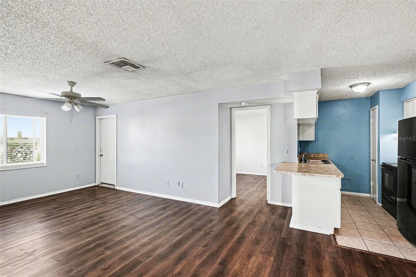 550 GOLDEN RAINTREE PL #550 — photo 7
