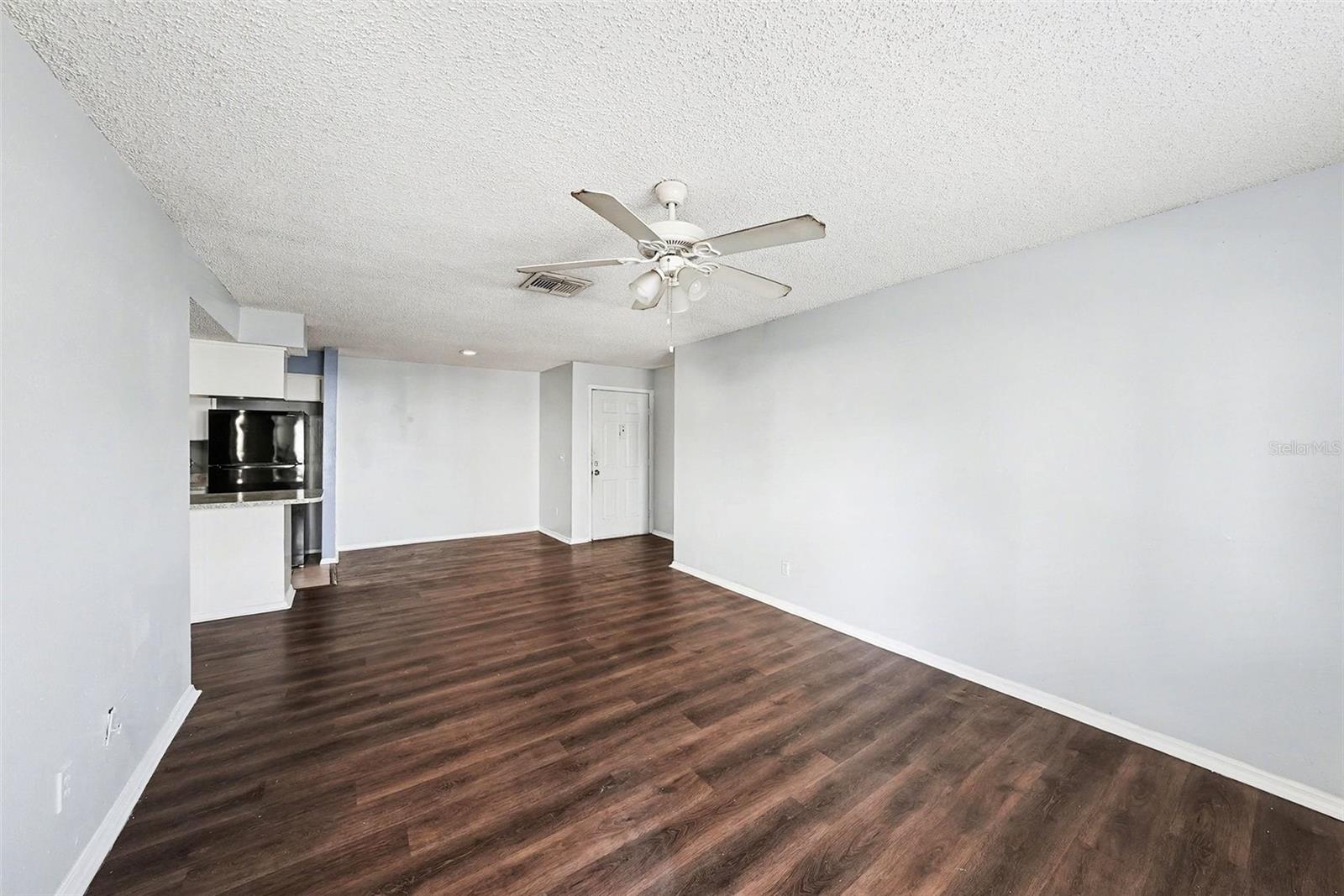 550 GOLDEN RAINTREE PL #550 — photo 8