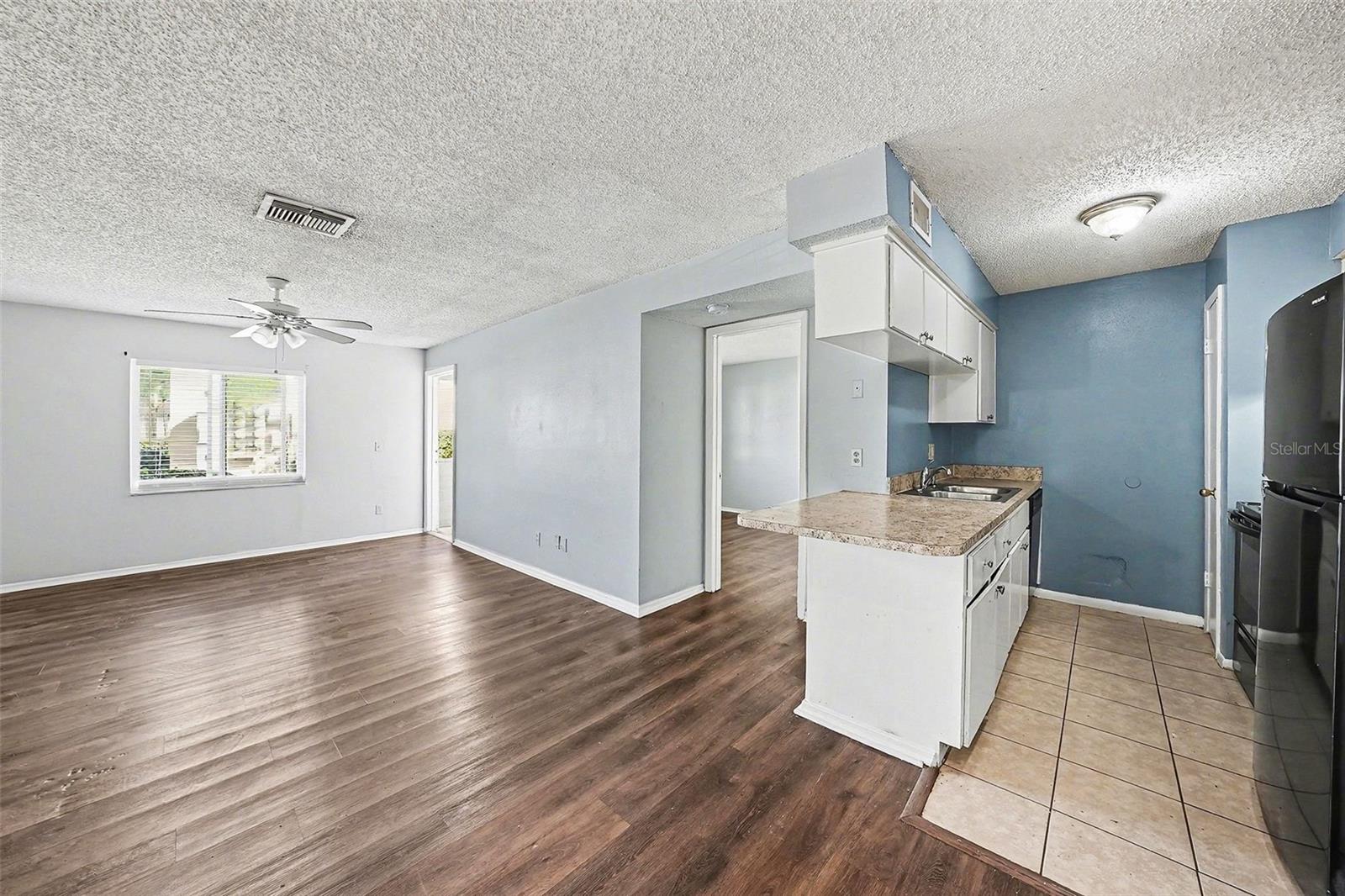 550 GOLDEN RAINTREE PL #550 — photo 11