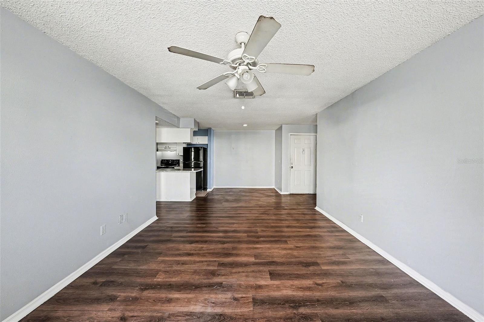 550 GOLDEN RAINTREE PL #550 — photo 9