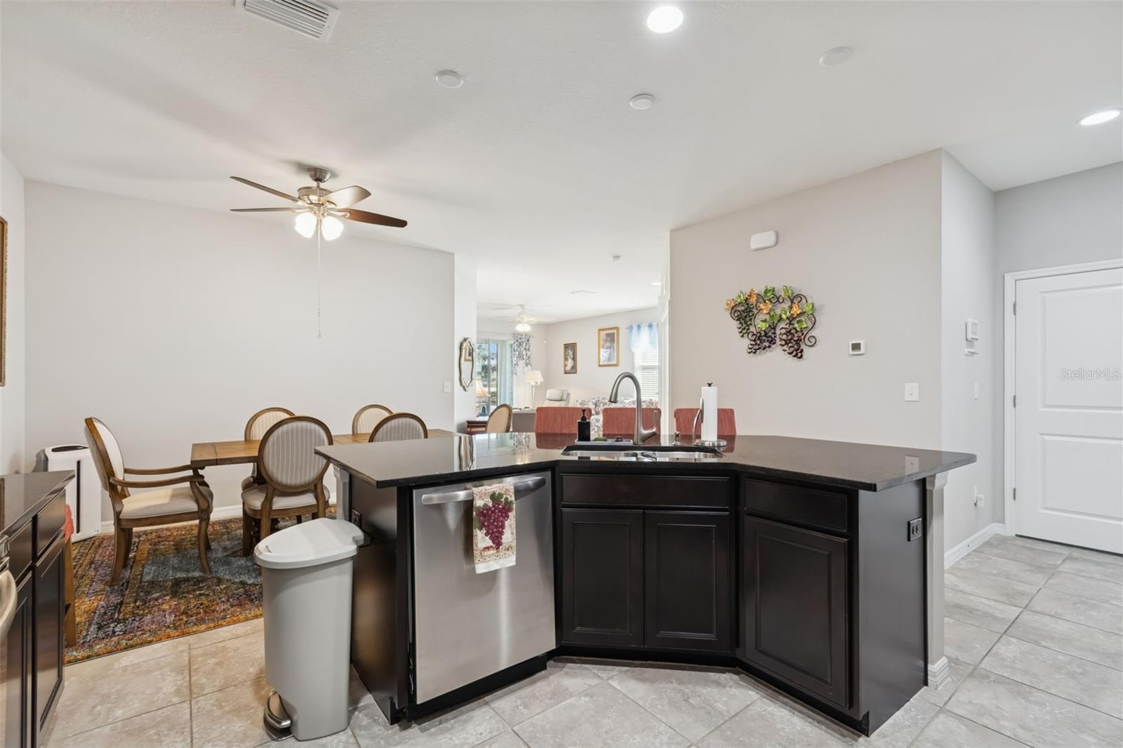 7852 TIMBERVIEW LOOP — photo 15