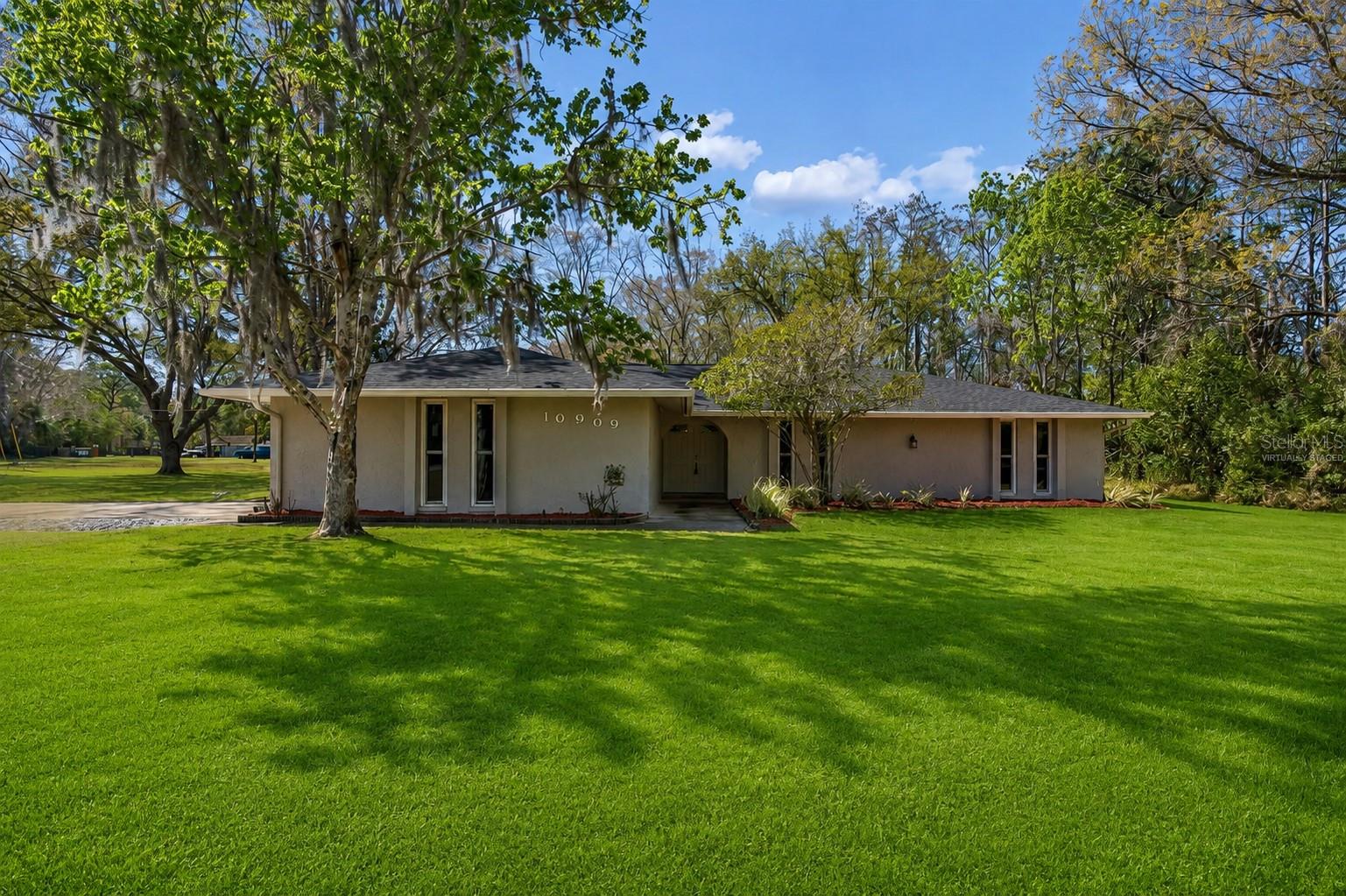 10909 CANDY LN — photo 2