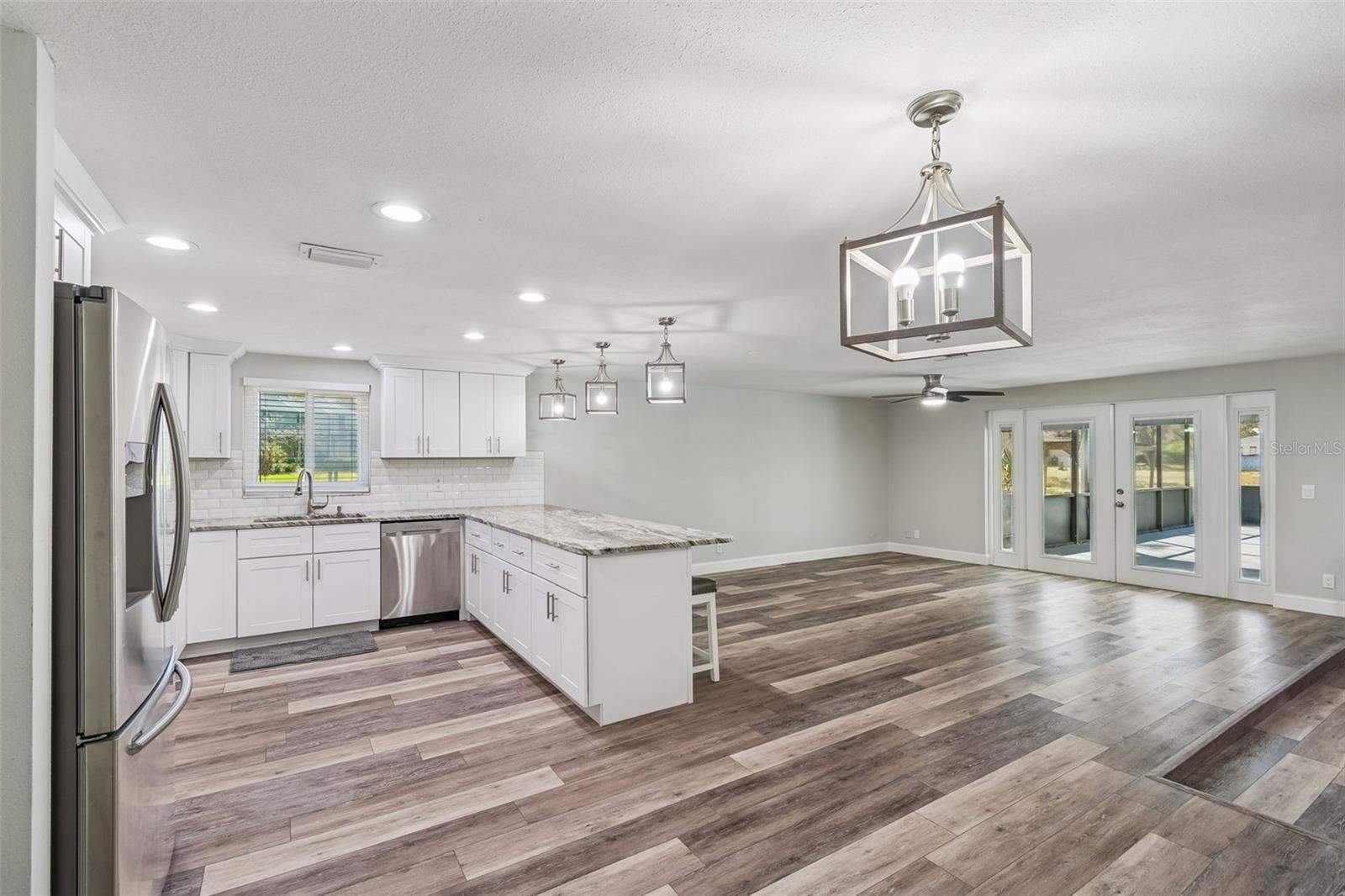 10909 CANDY LN — photo 9