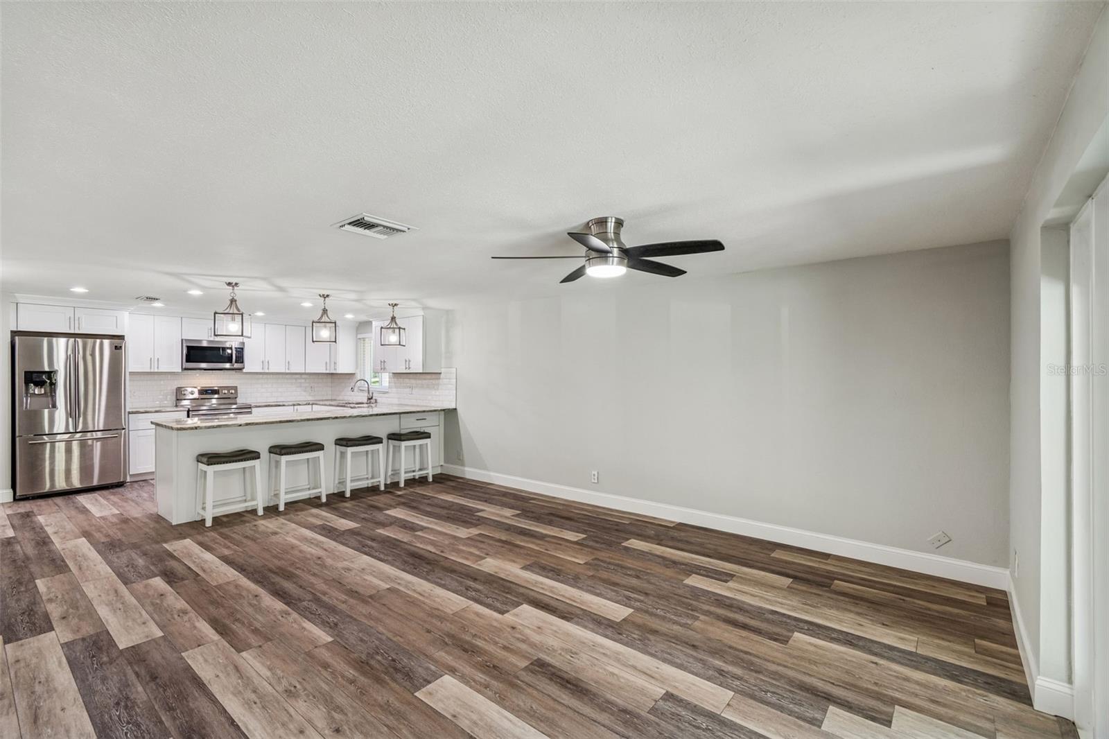 10909 CANDY LN — photo 15