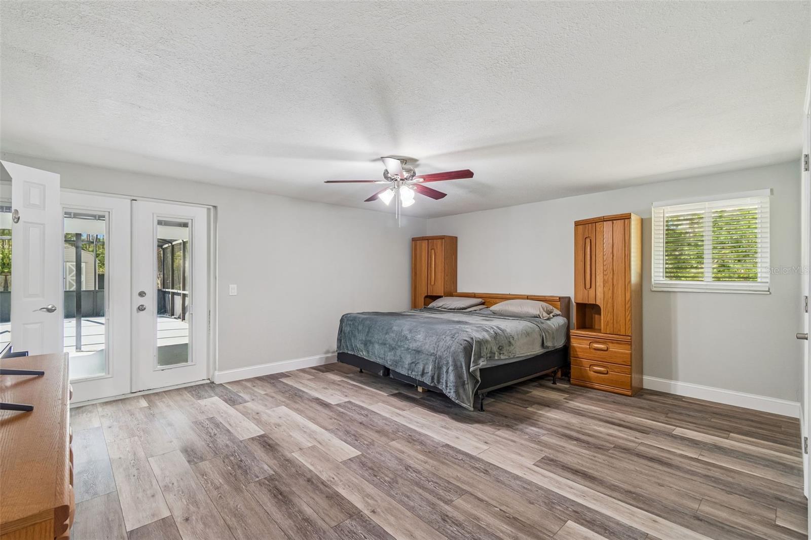 10909 CANDY LN — photo 18