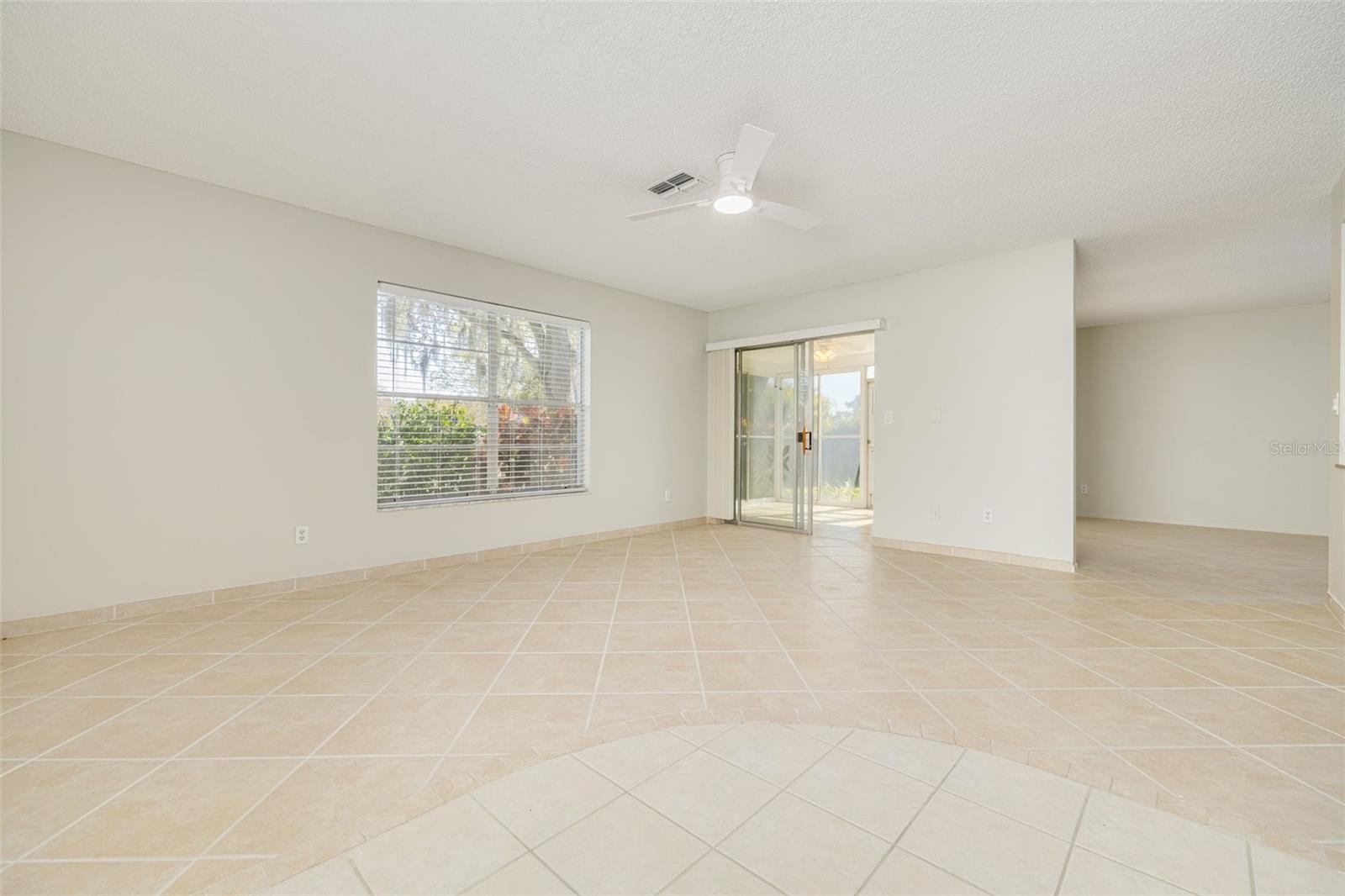 3569 OAK LAKE DR — photo 21