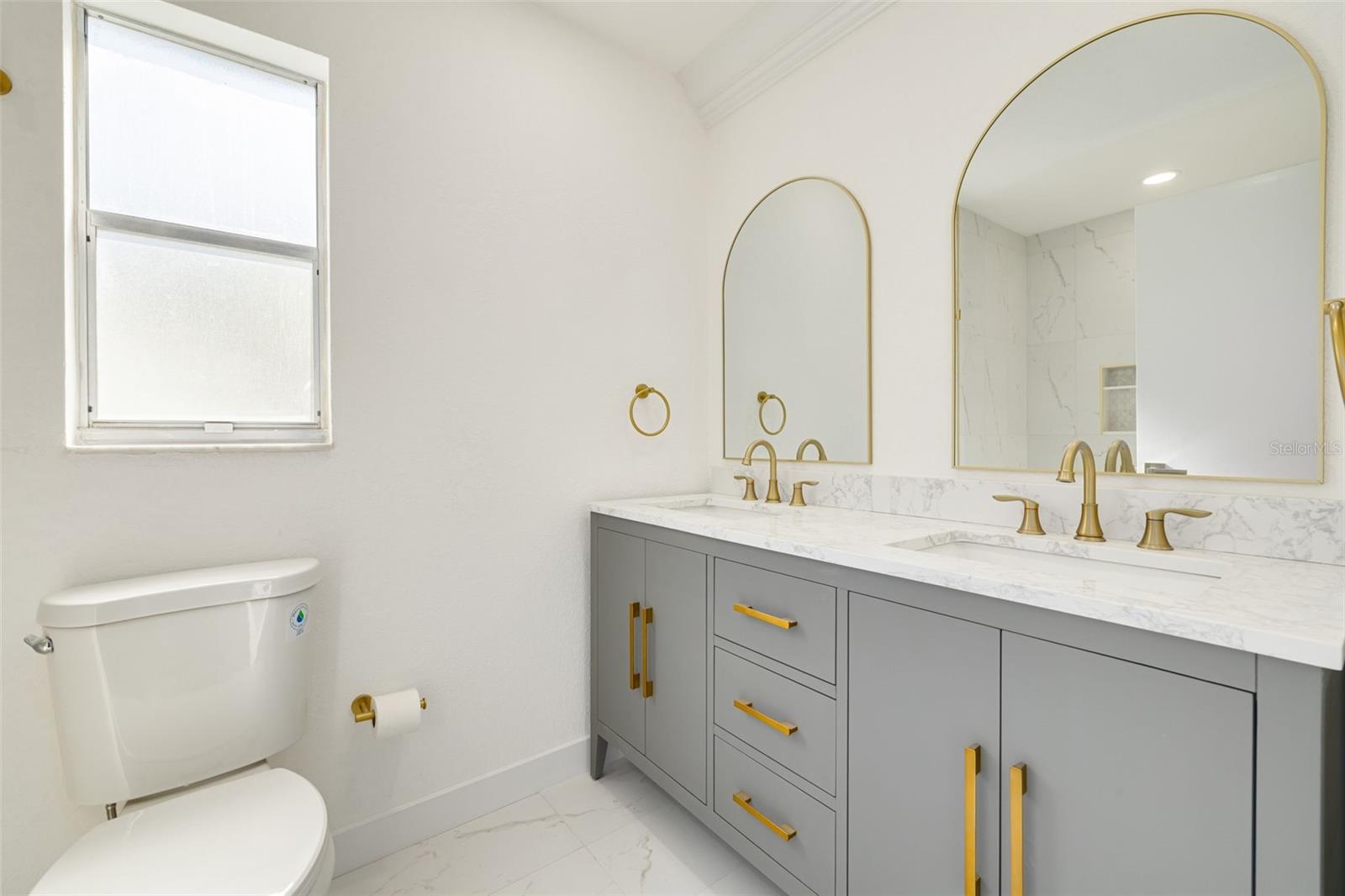 3569 OAK LAKE DR — photo 8