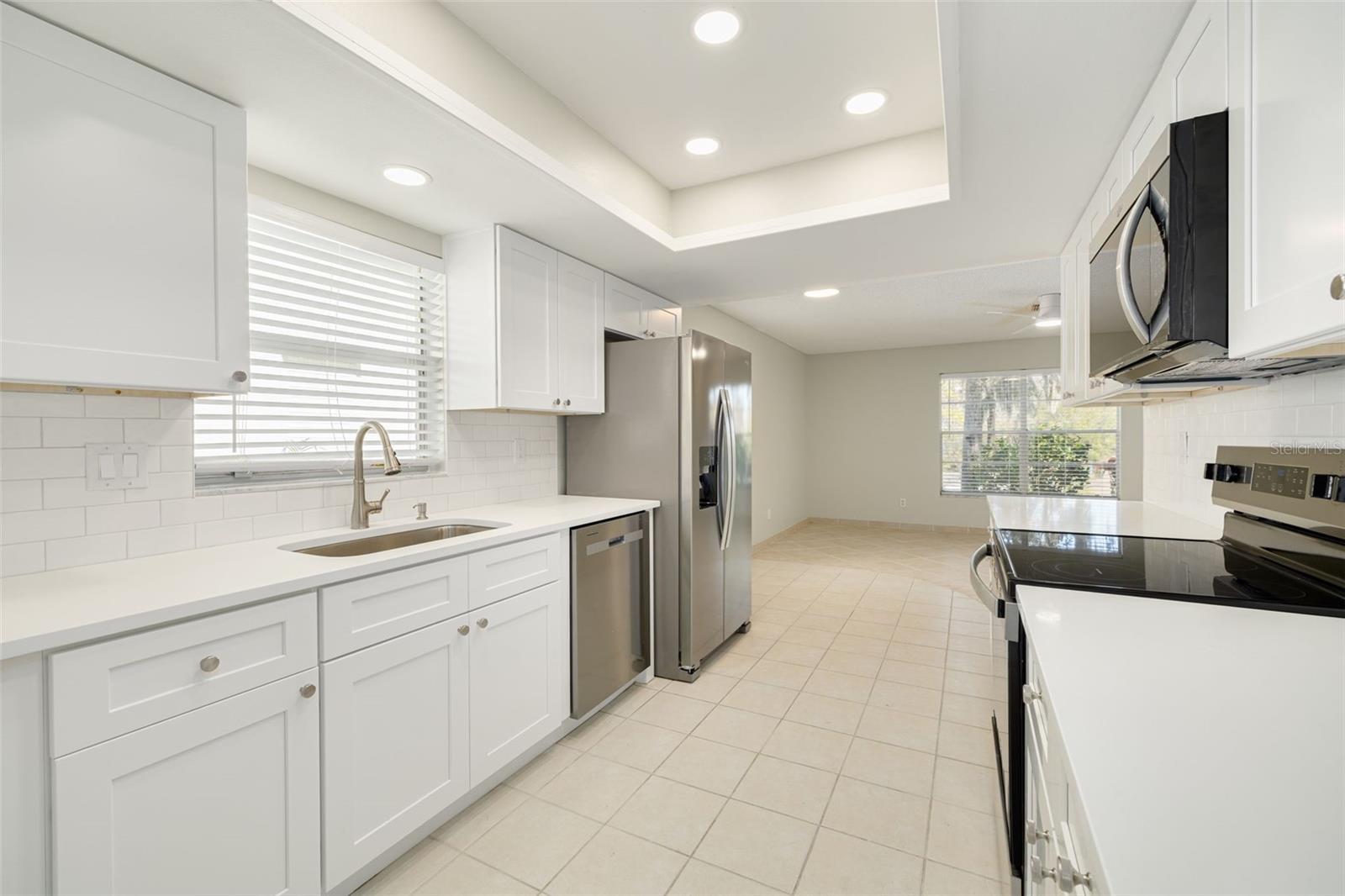 3569 OAK LAKE DR — photo 5