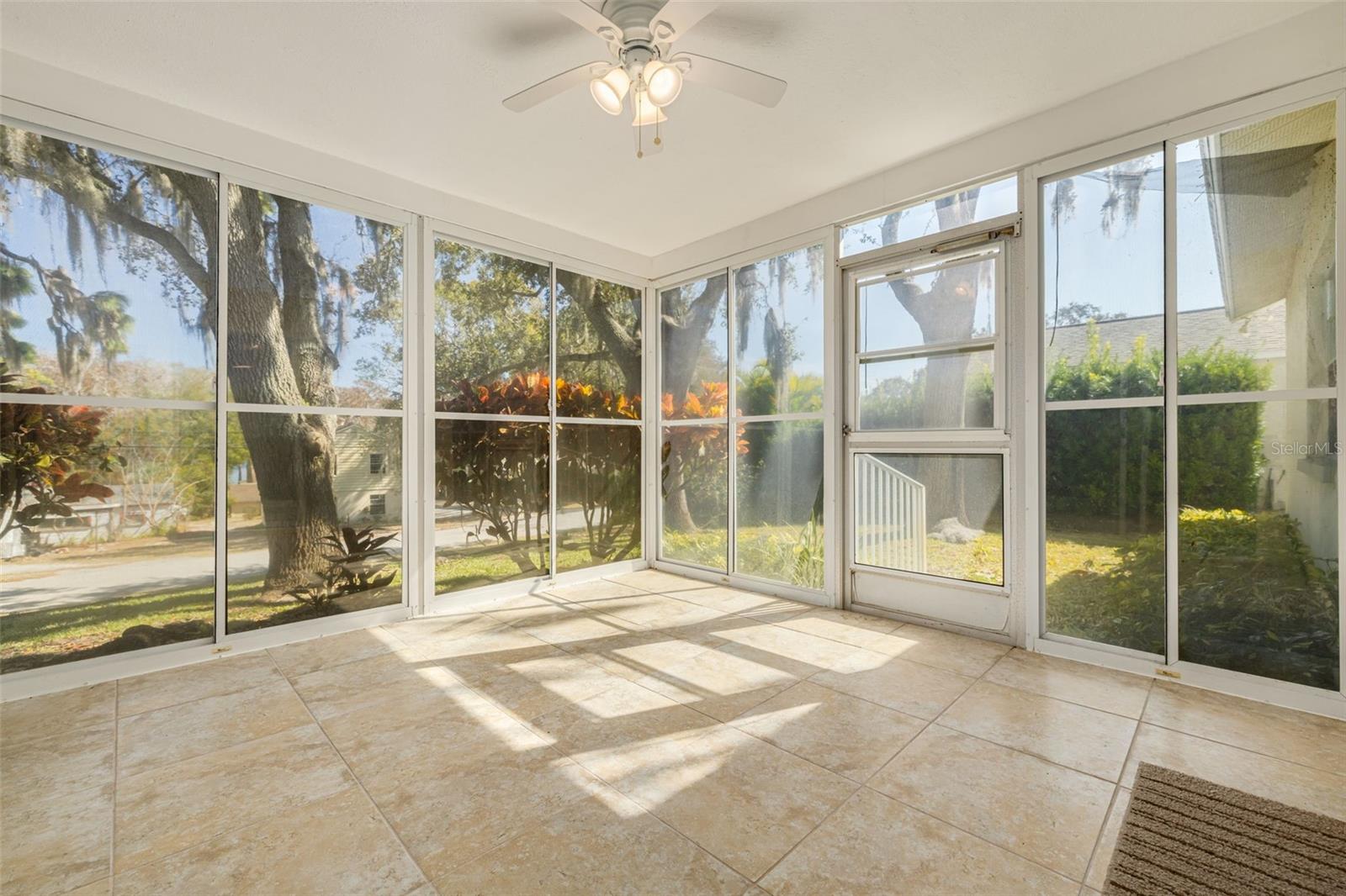 3569 OAK LAKE DR — photo 13