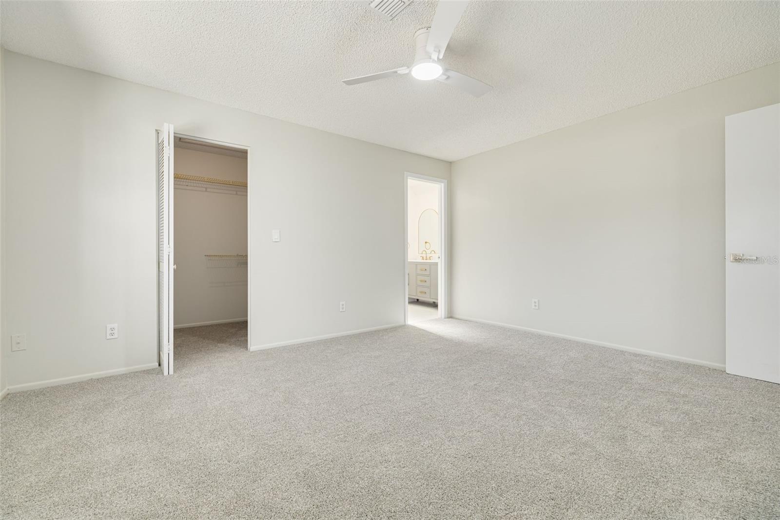 3569 OAK LAKE DR — photo 24