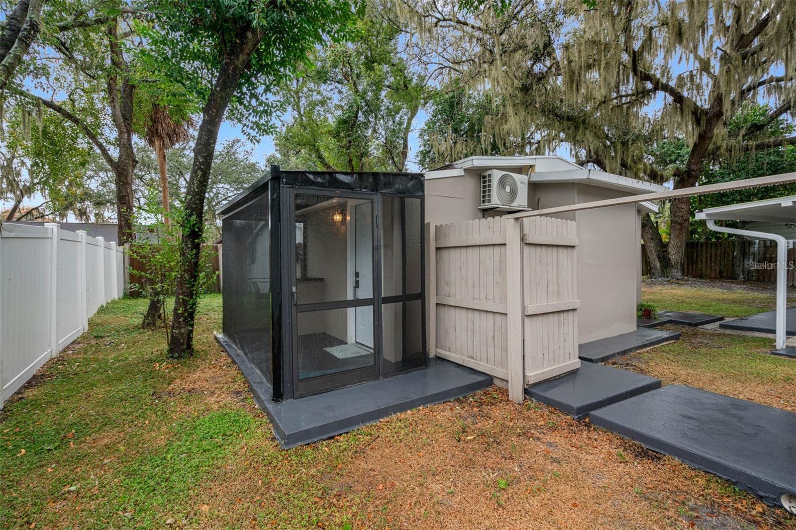 11115 STAFFORD LN — photo 37