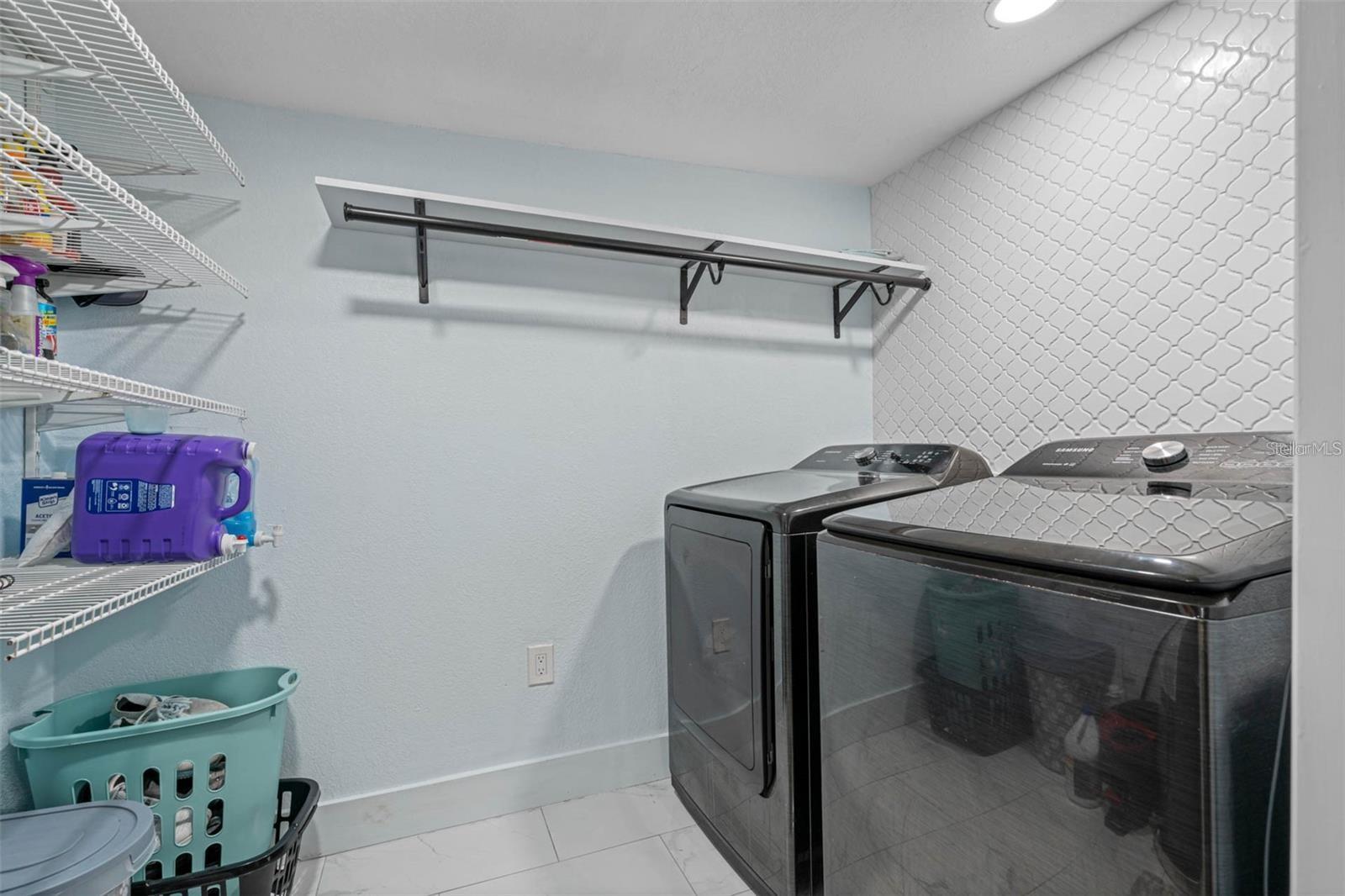 11115 STAFFORD LN — photo 32