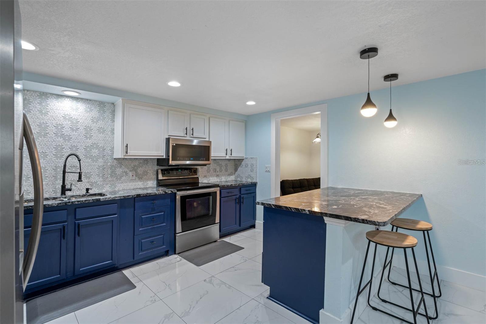 11115 STAFFORD LN — photo 13