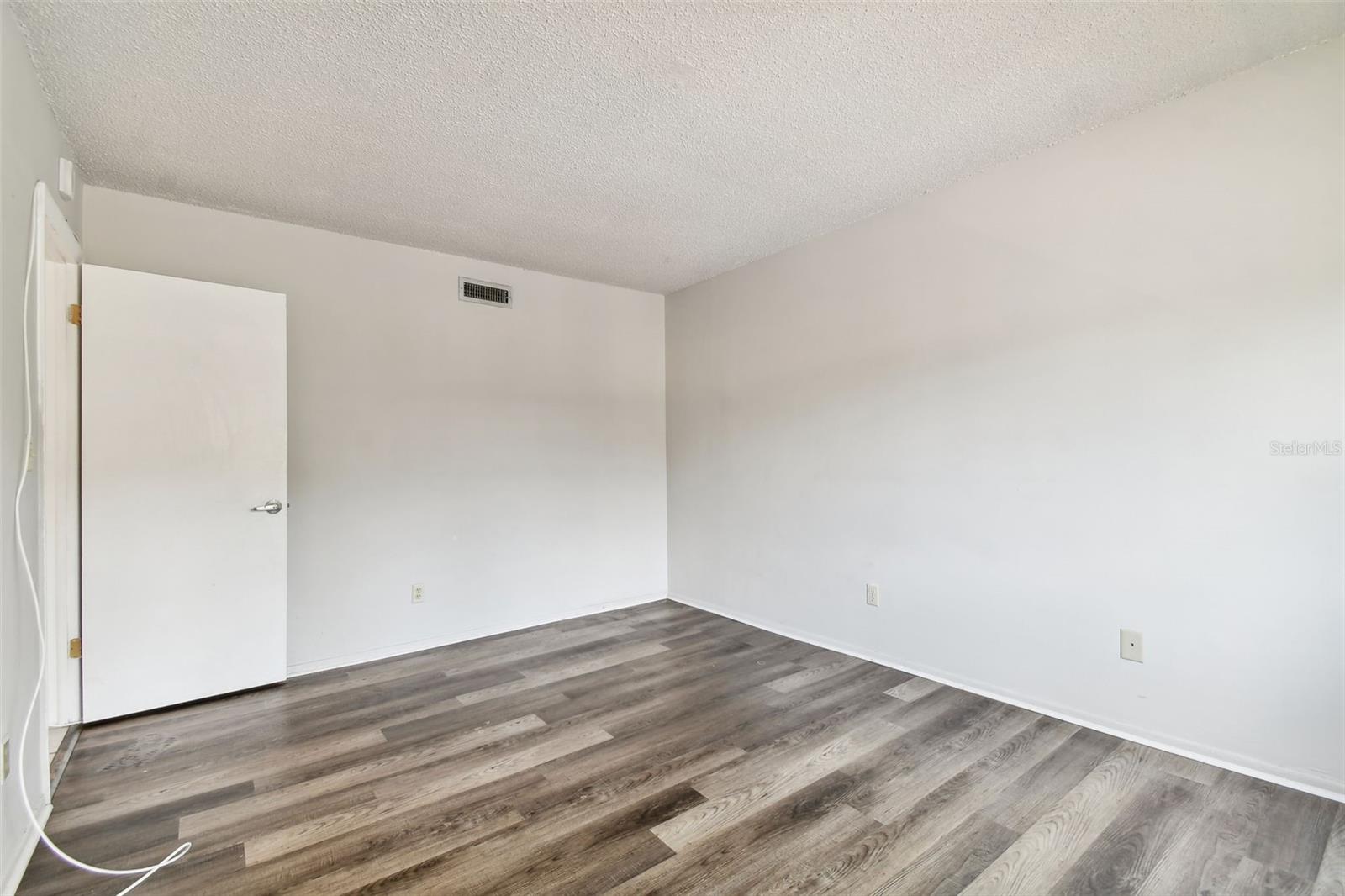 645 N KEENE RD #D — photo 23