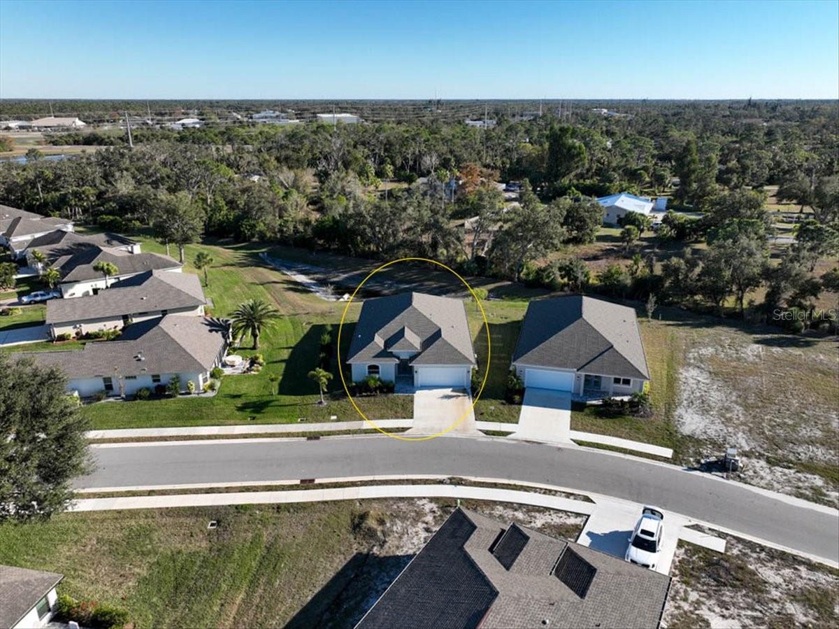 725 REDBUD CT — photo 4
