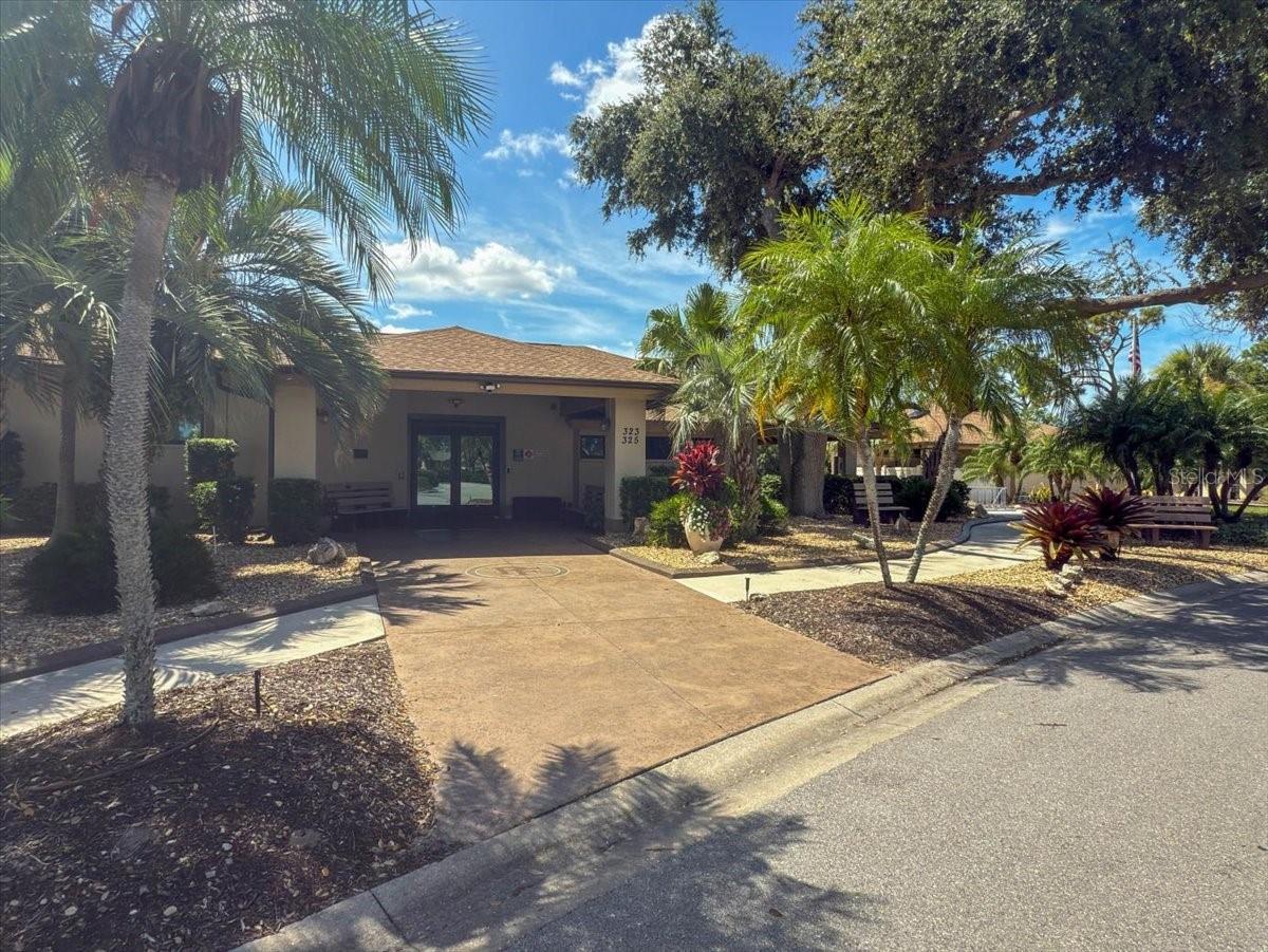 725 REDBUD CT — photo 35