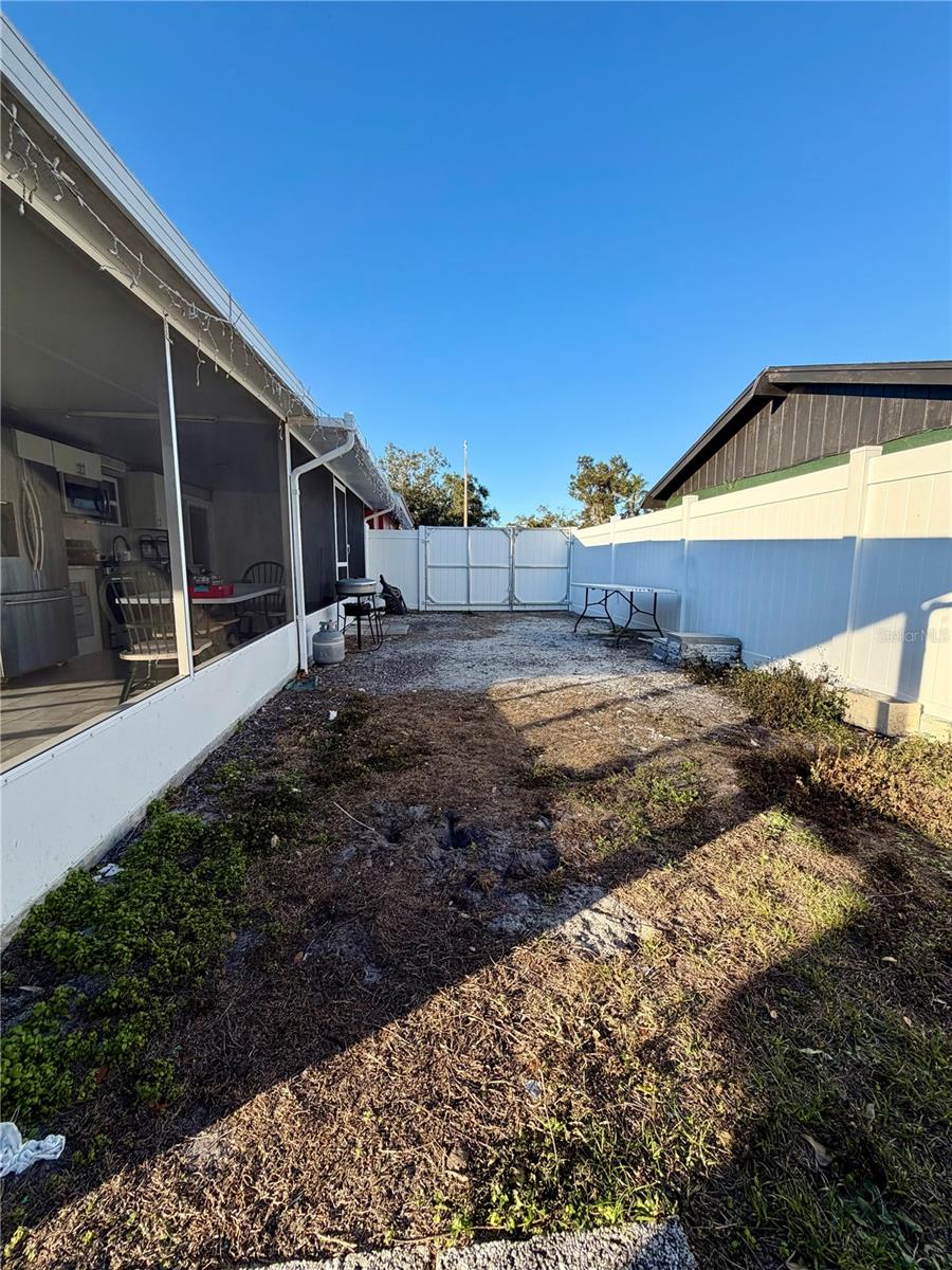 8026 JACKSON SPRINGS RD — photo 45