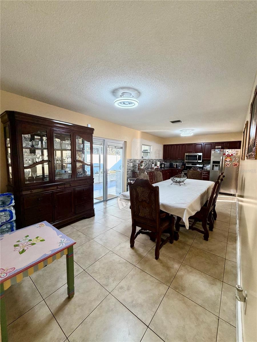 8026 JACKSON SPRINGS RD — photo 12
