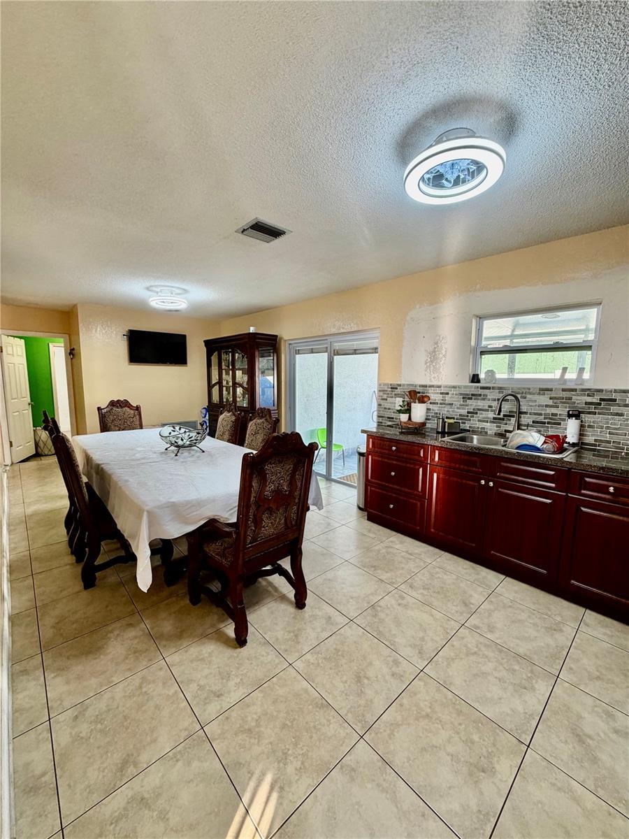 8026 JACKSON SPRINGS RD — photo 10