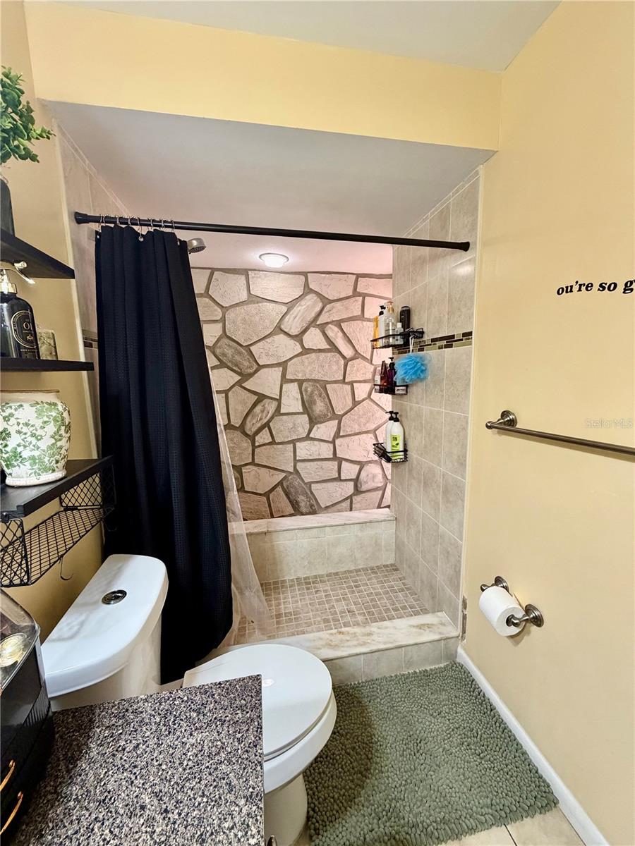 8026 JACKSON SPRINGS RD — photo 18