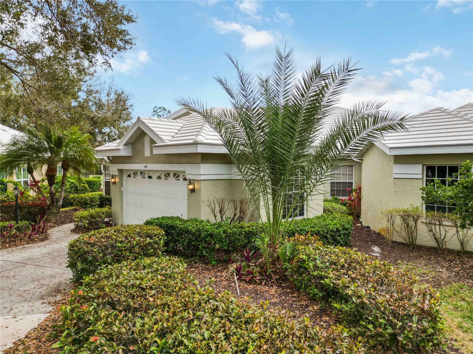 547 FALLBROOK DR — photo 45