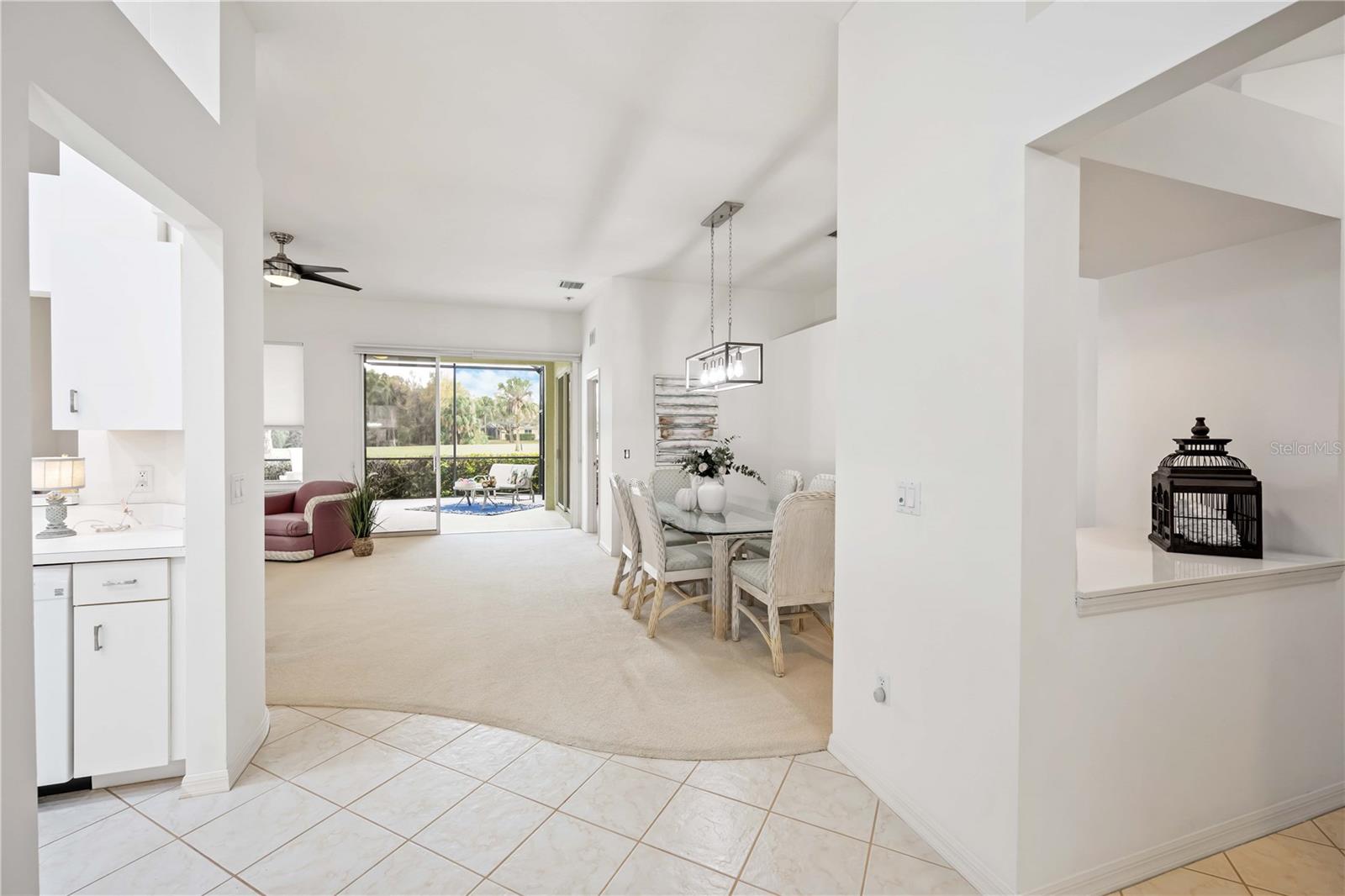 547 FALLBROOK DR — photo 10