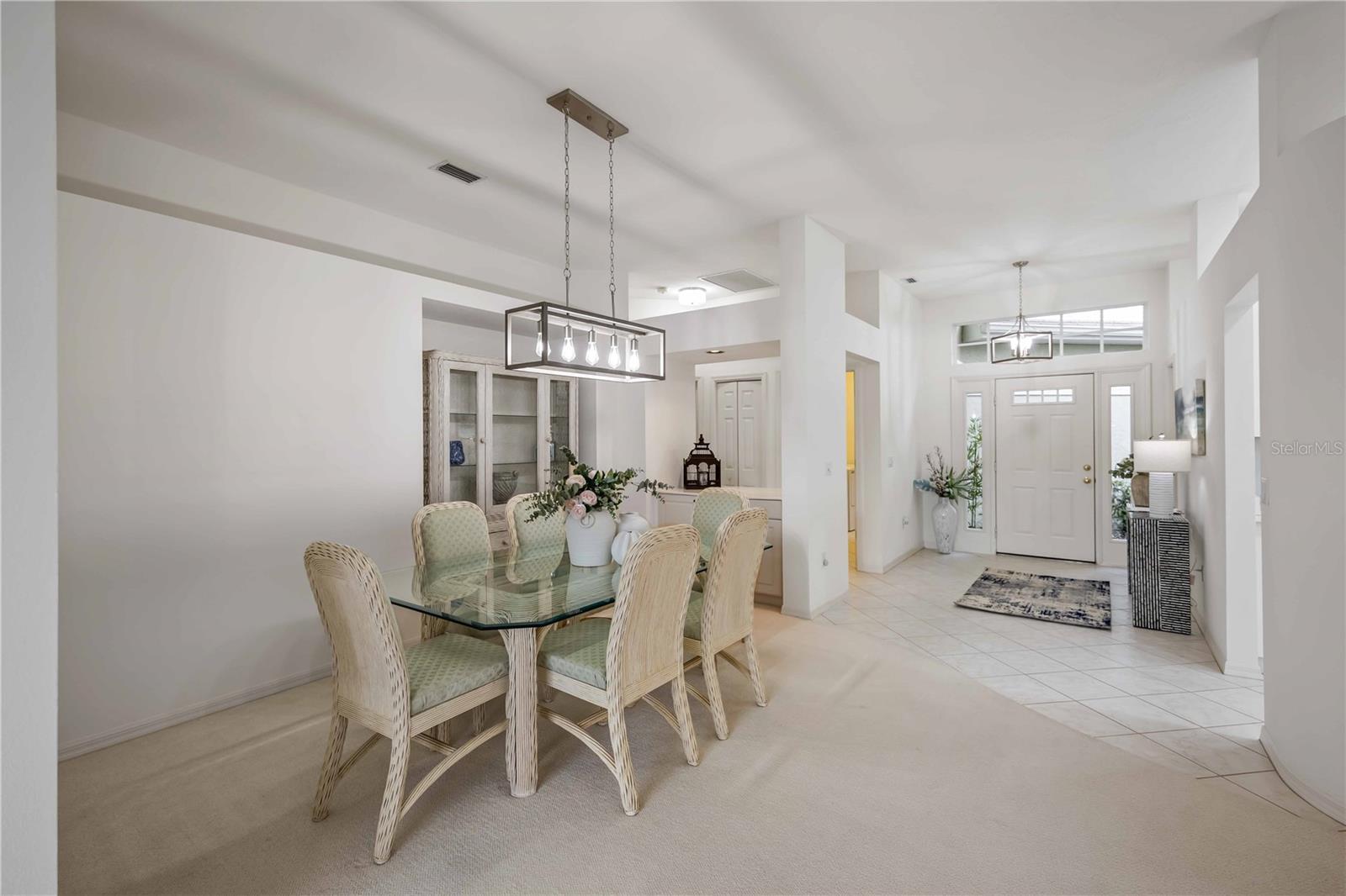 547 FALLBROOK DR — photo 19