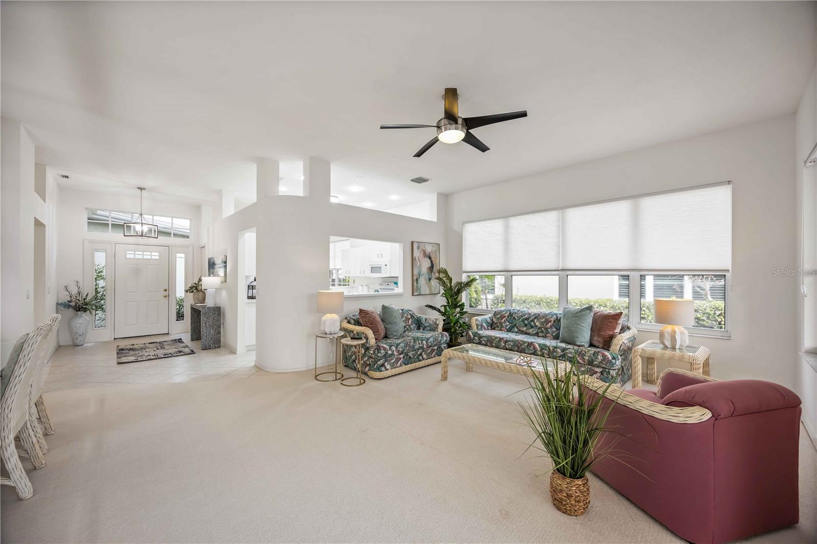 547 FALLBROOK DR — photo 20