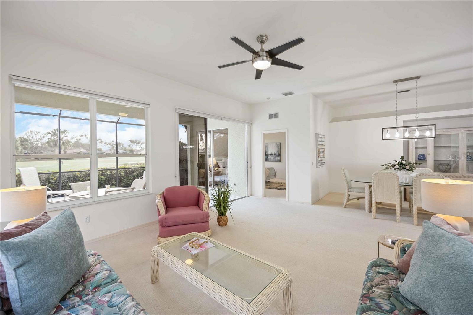 547 FALLBROOK DR — photo 23