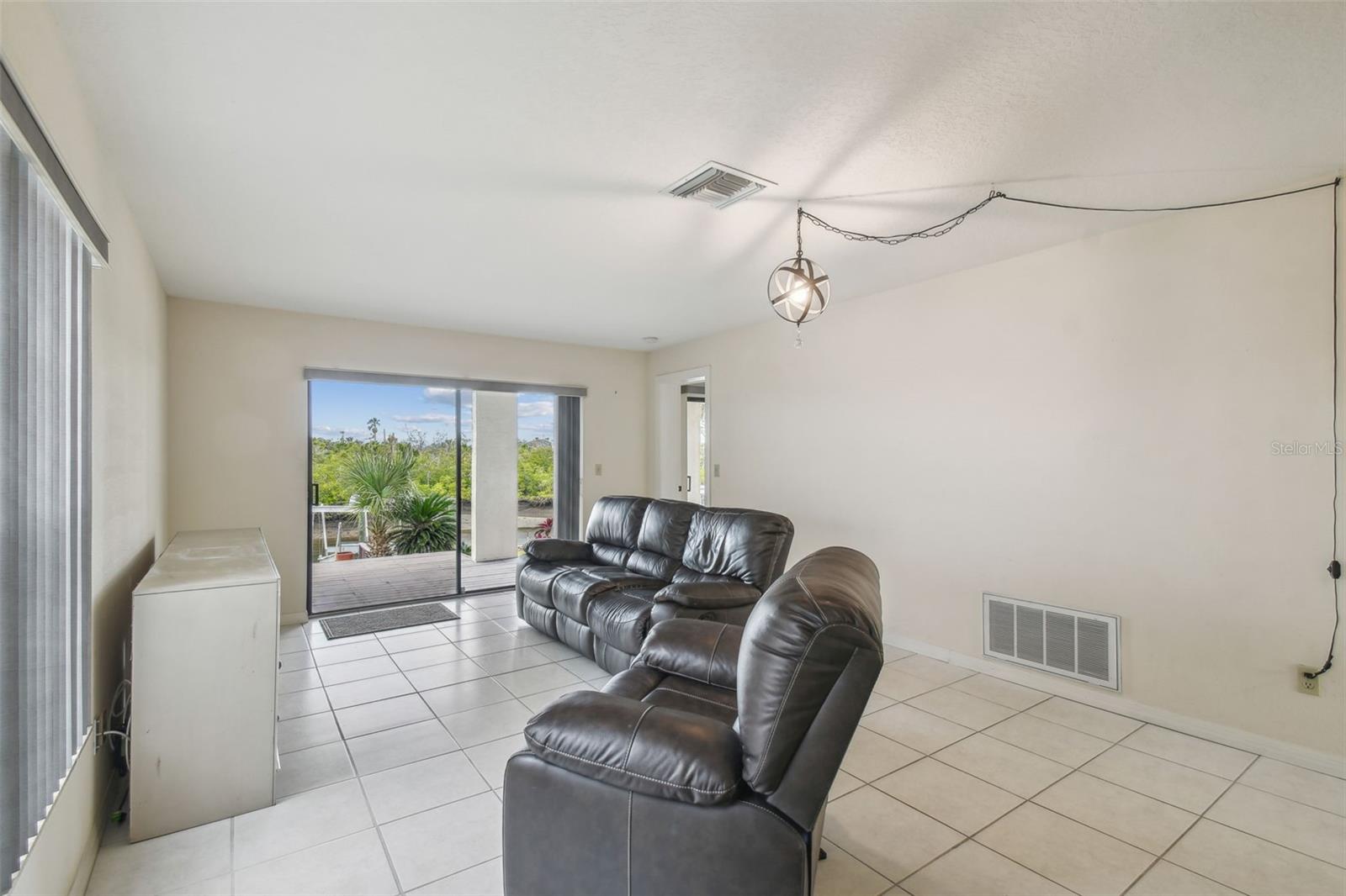 6321 GARLAND CT — photo 33