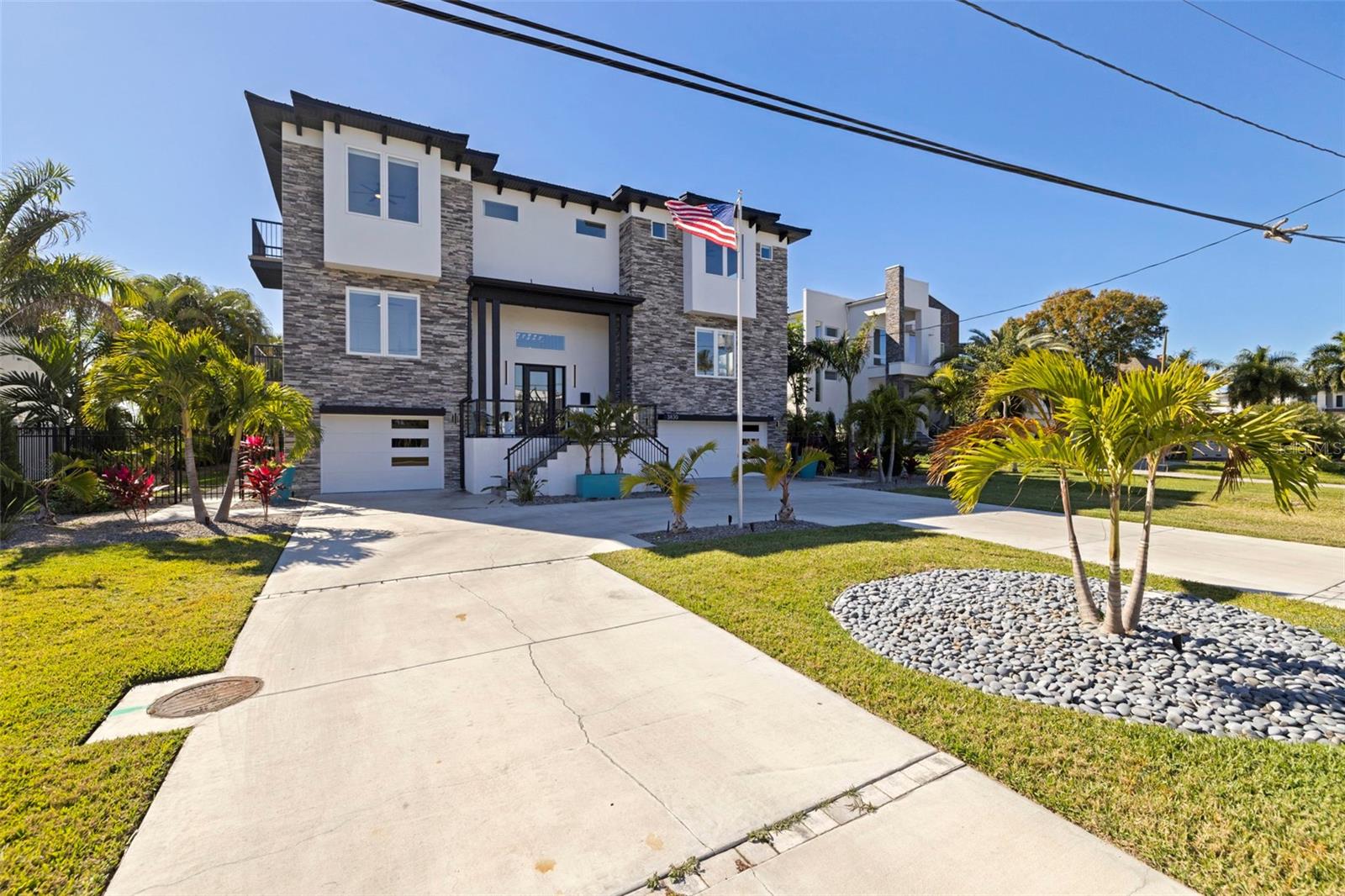 3830 SHORE ACRES BLVD NE — photo 2