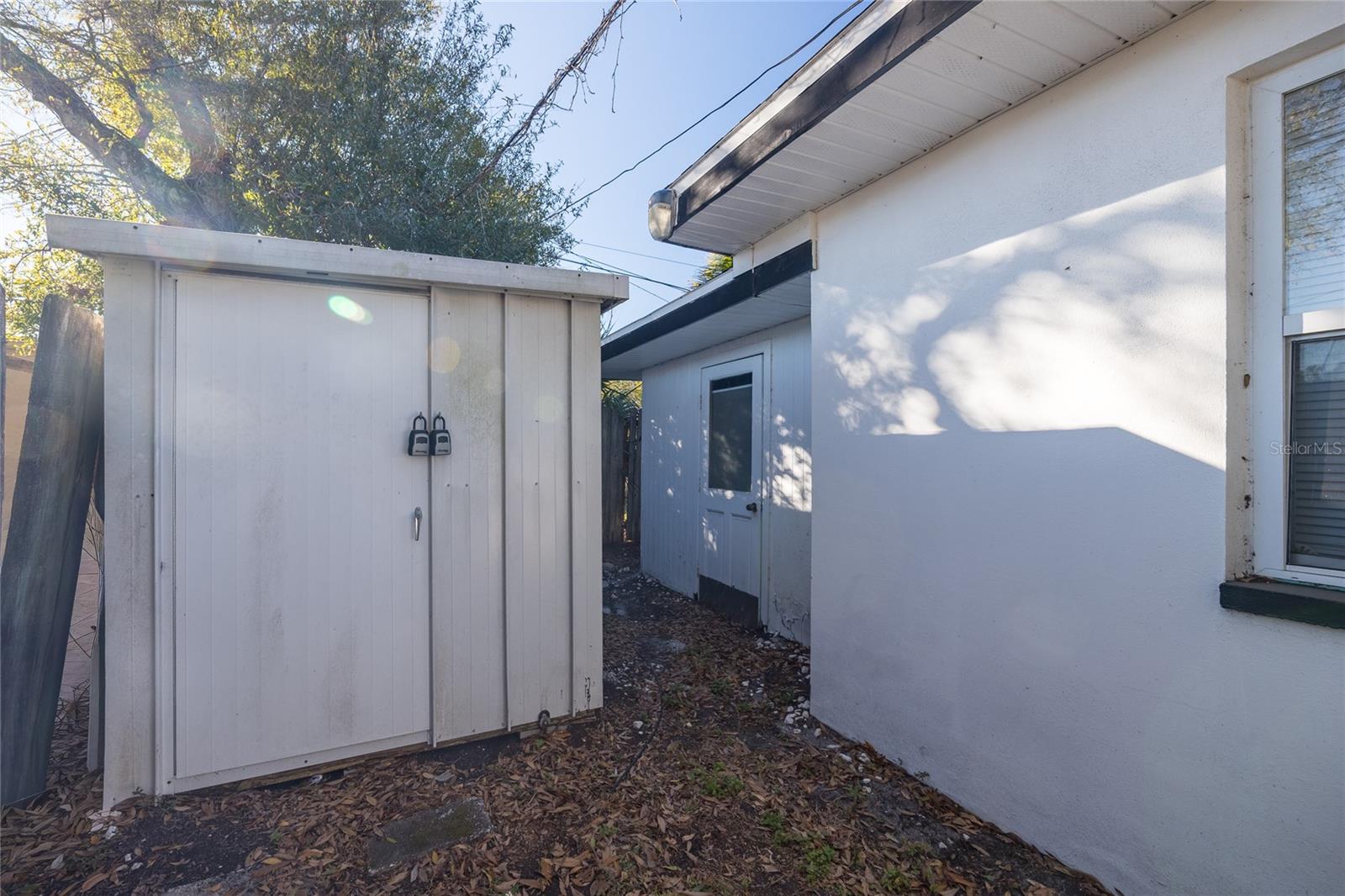 400 S METEOR AVE — photo 9