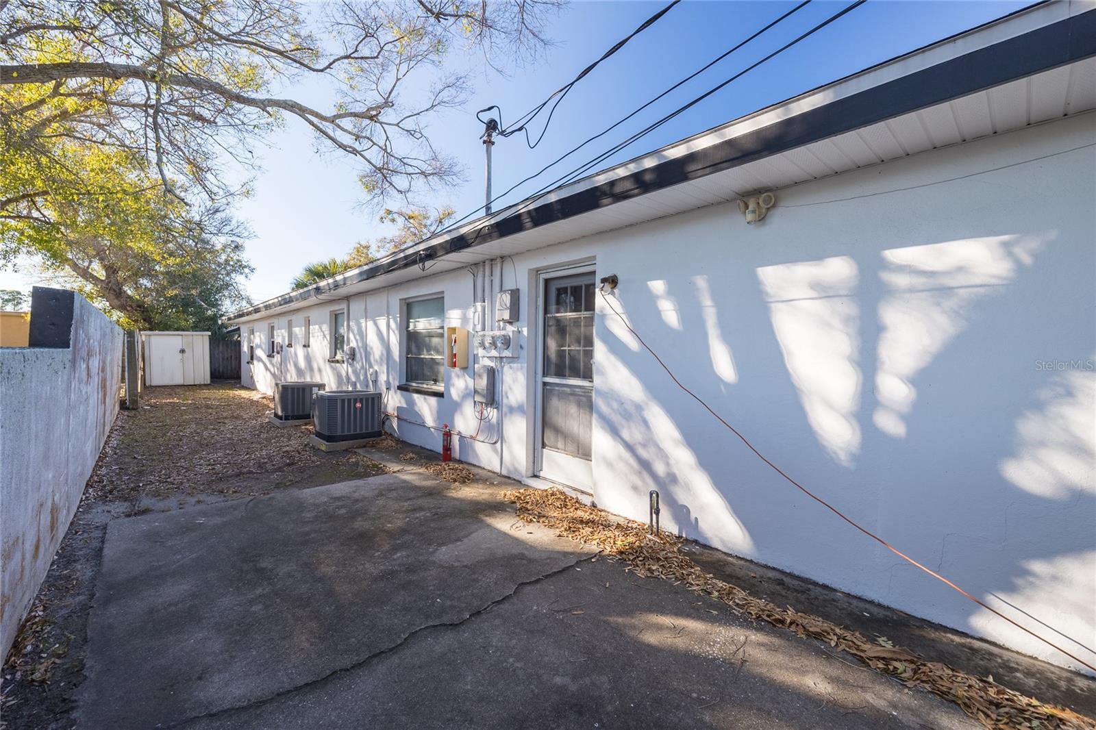 400 S METEOR AVE — photo 8