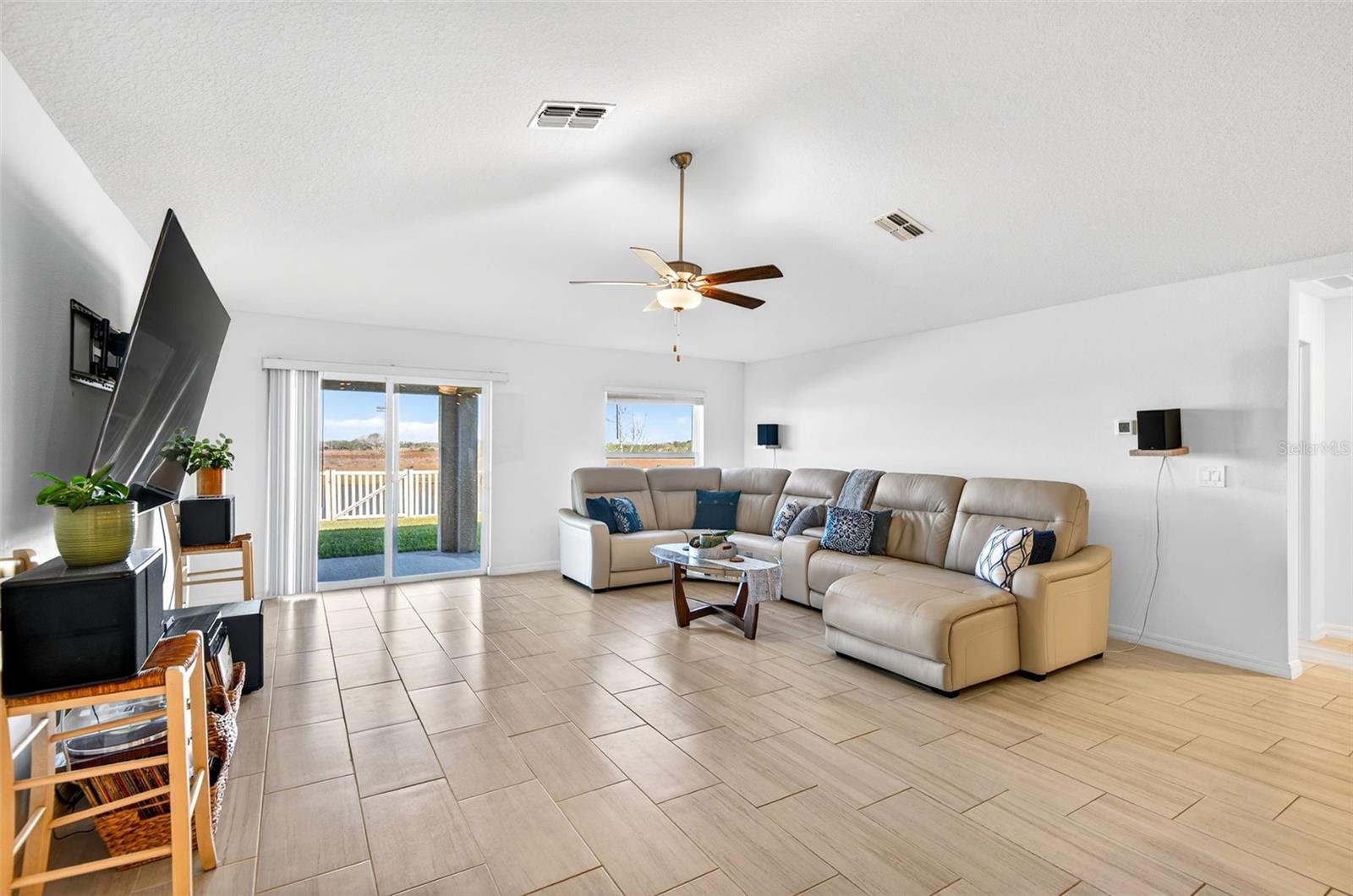 15217 ZIRCON RED DR — photo 32