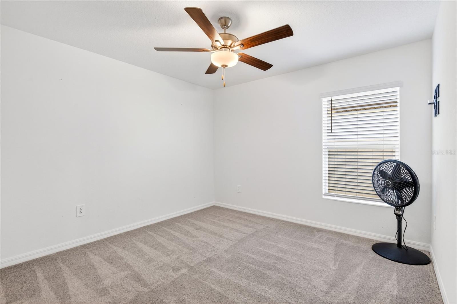 15217 ZIRCON RED DR — photo 9