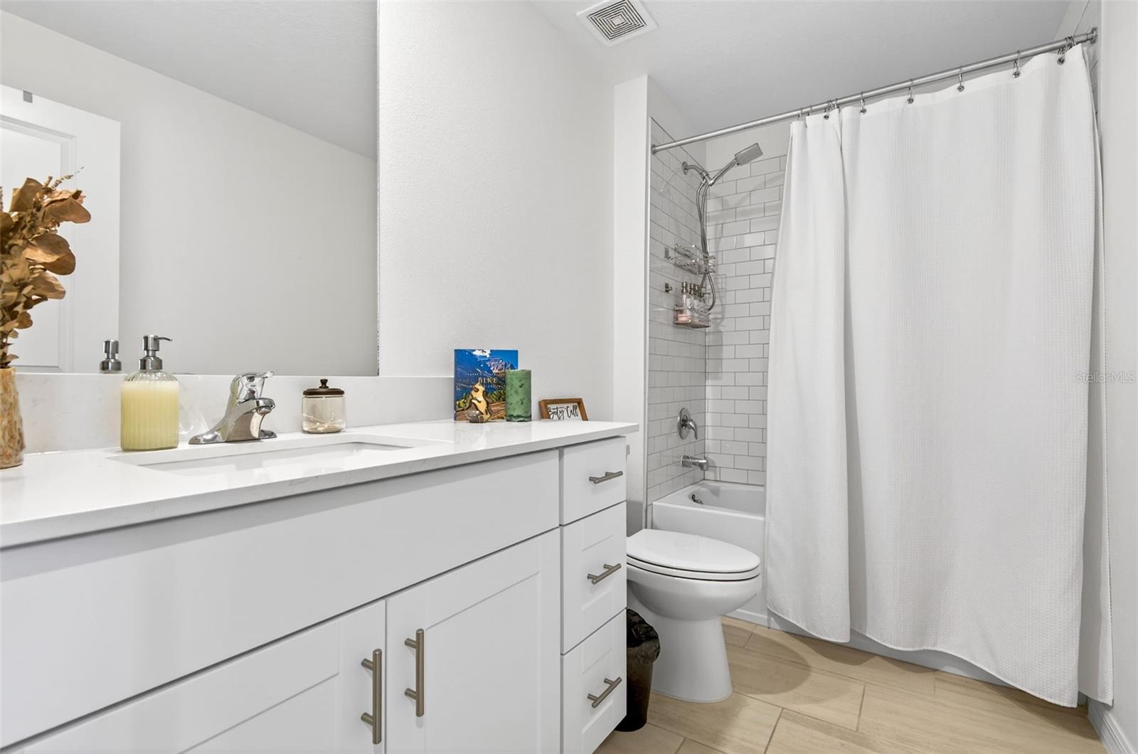 15217 ZIRCON RED DR — photo 16