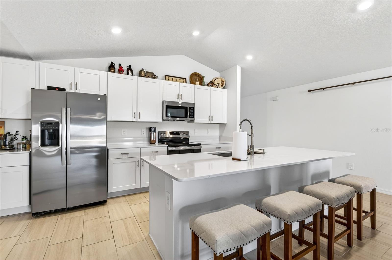 15217 ZIRCON RED DR — photo 28