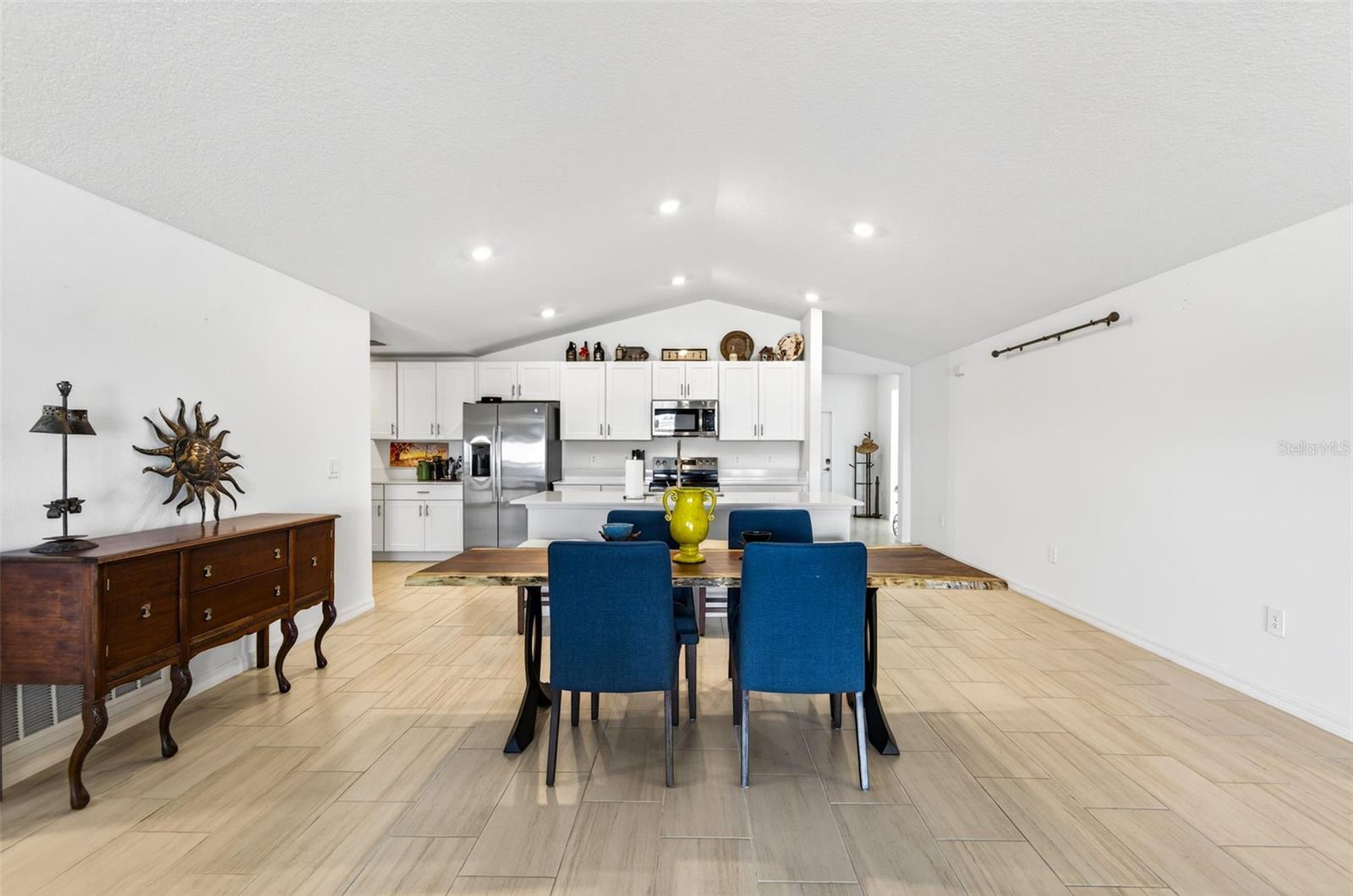 15217 ZIRCON RED DR — photo 31