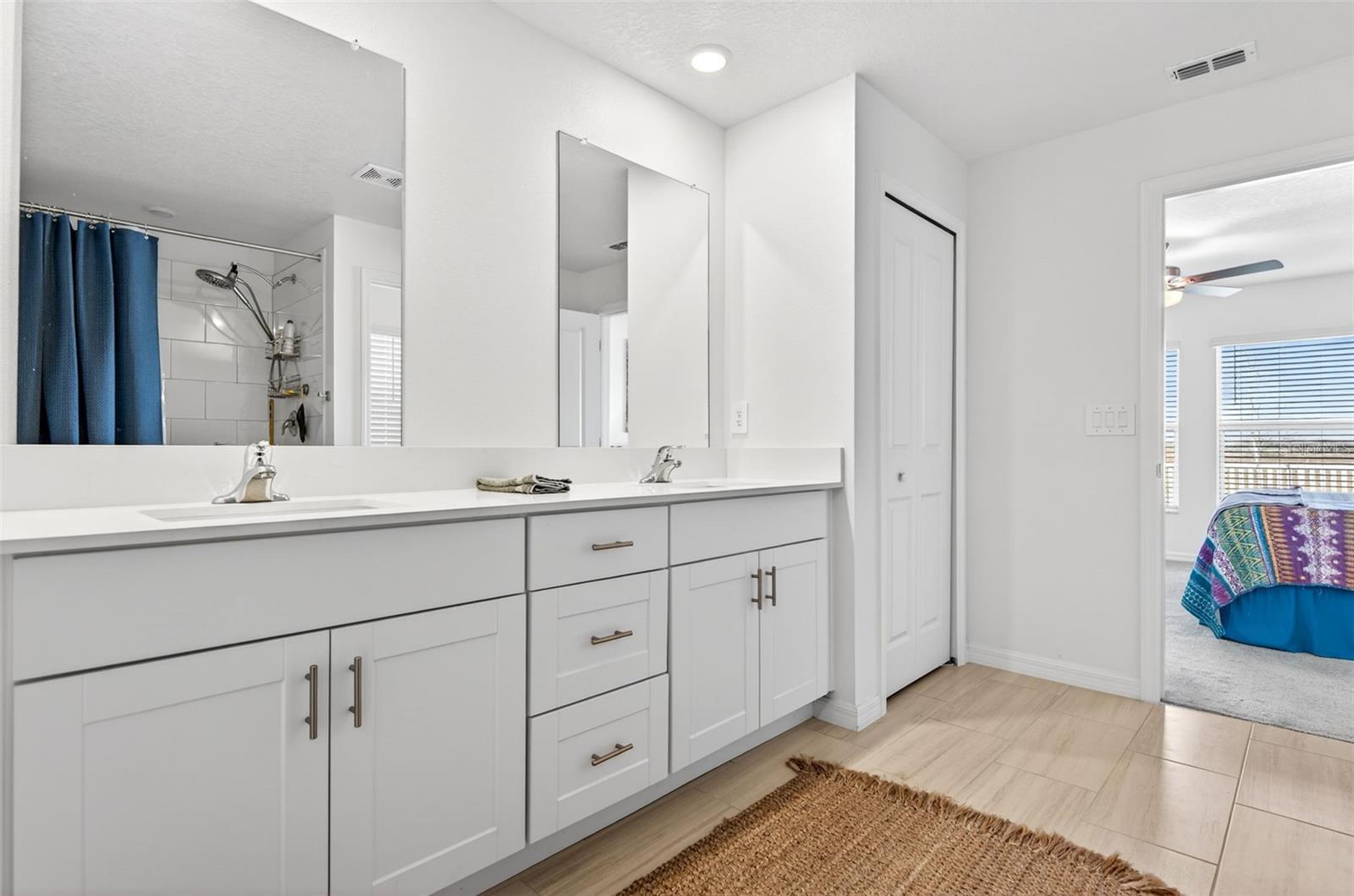15217 ZIRCON RED DR — photo 38
