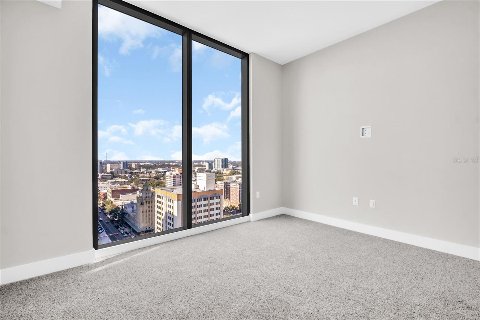 275 1ST AVE S #2001 — photo 37